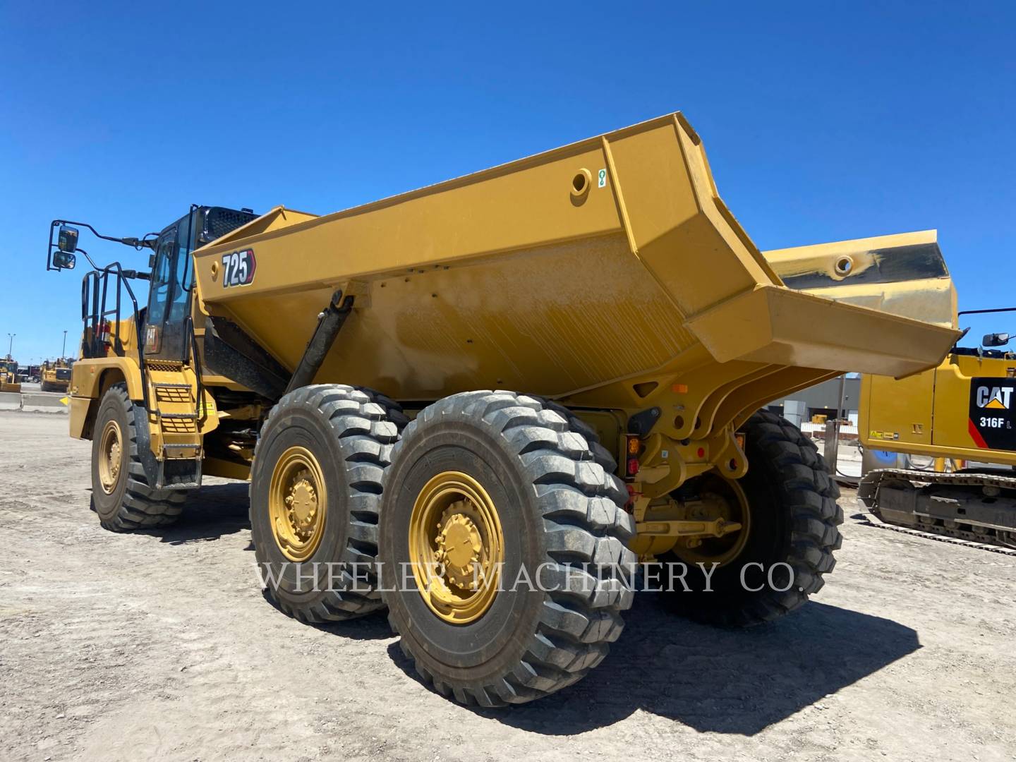 2021 Caterpillar 725 Articulated Truck