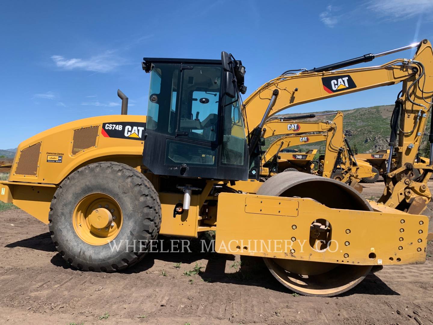 2019 Caterpillar CS74B Vibratory Single