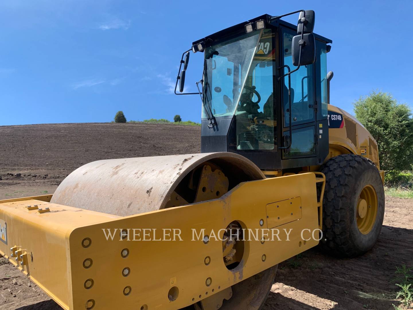 2019 Caterpillar CS74B Vibratory Single