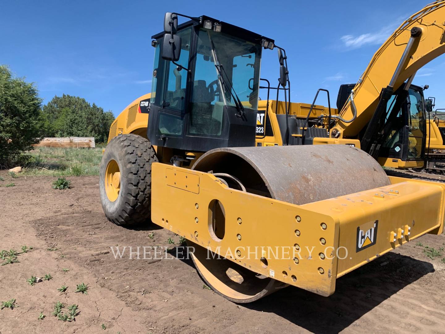 2019 Caterpillar CS74B Vibratory Single