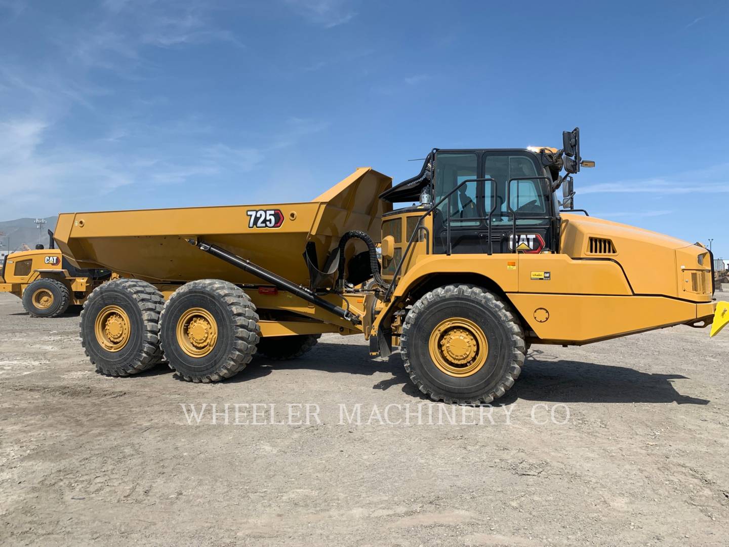 2021 Caterpillar 725 Articulated Truck