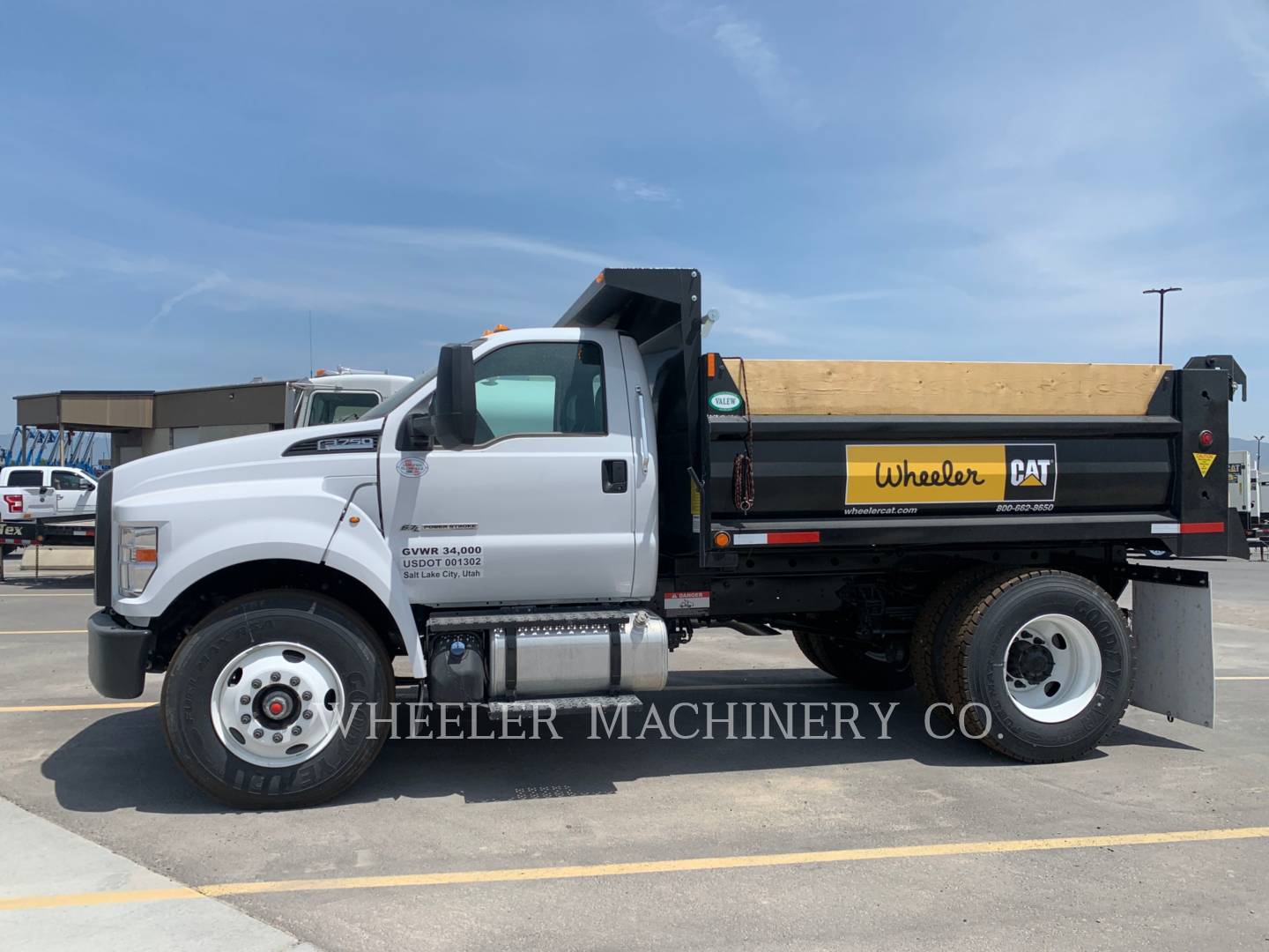 2021 New Holland DUMP 6 YD Truck