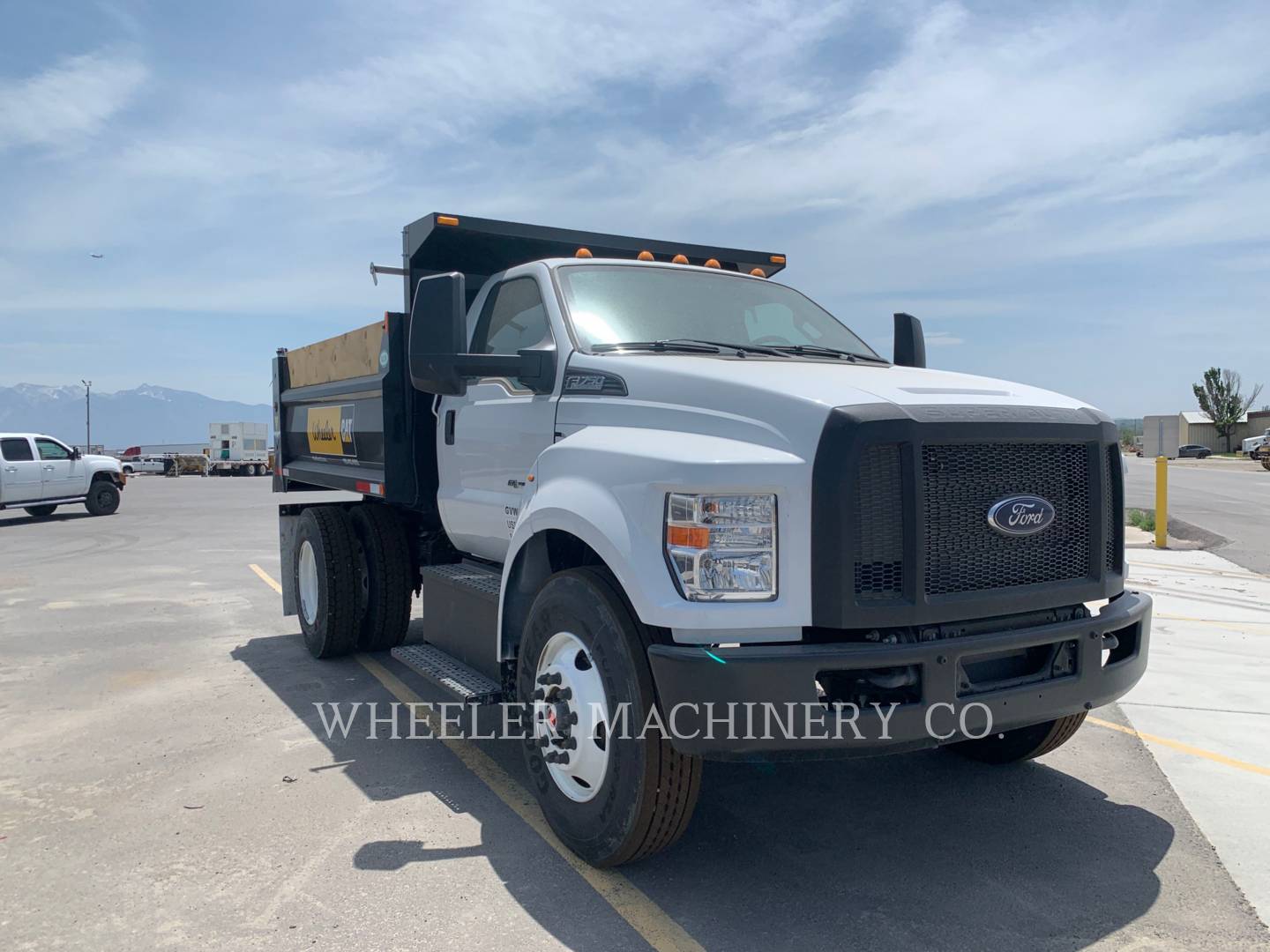 2021 New Holland DUMP 6 YD Truck