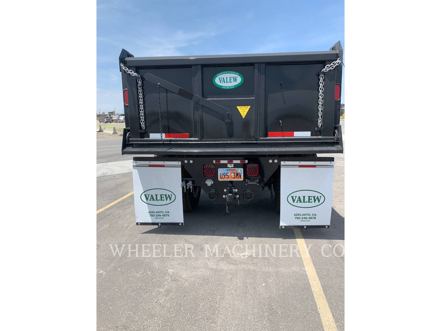 2021 New Holland DUMP 6 YD Truck