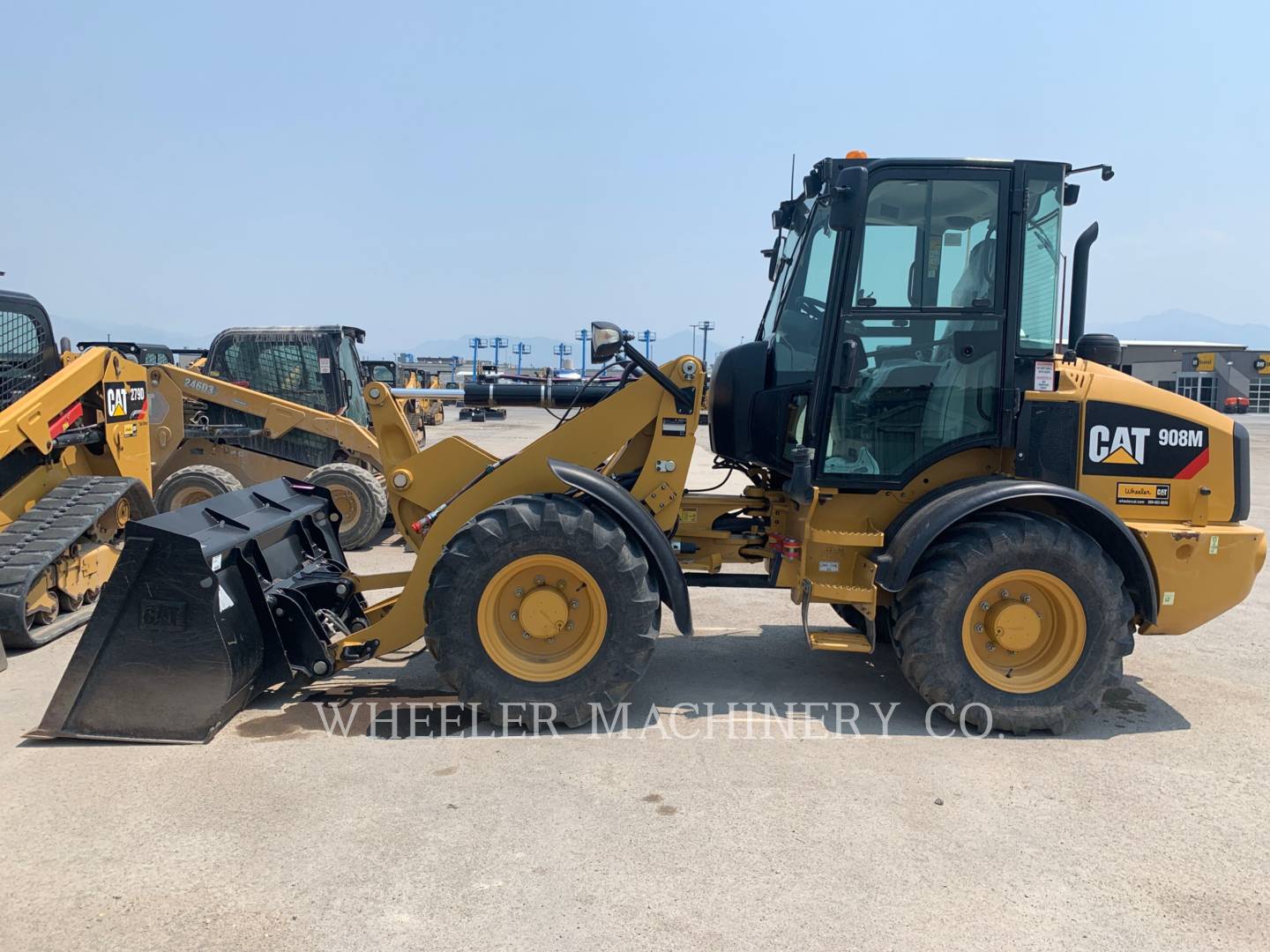 2018 Caterpillar 908M Wheel Loader