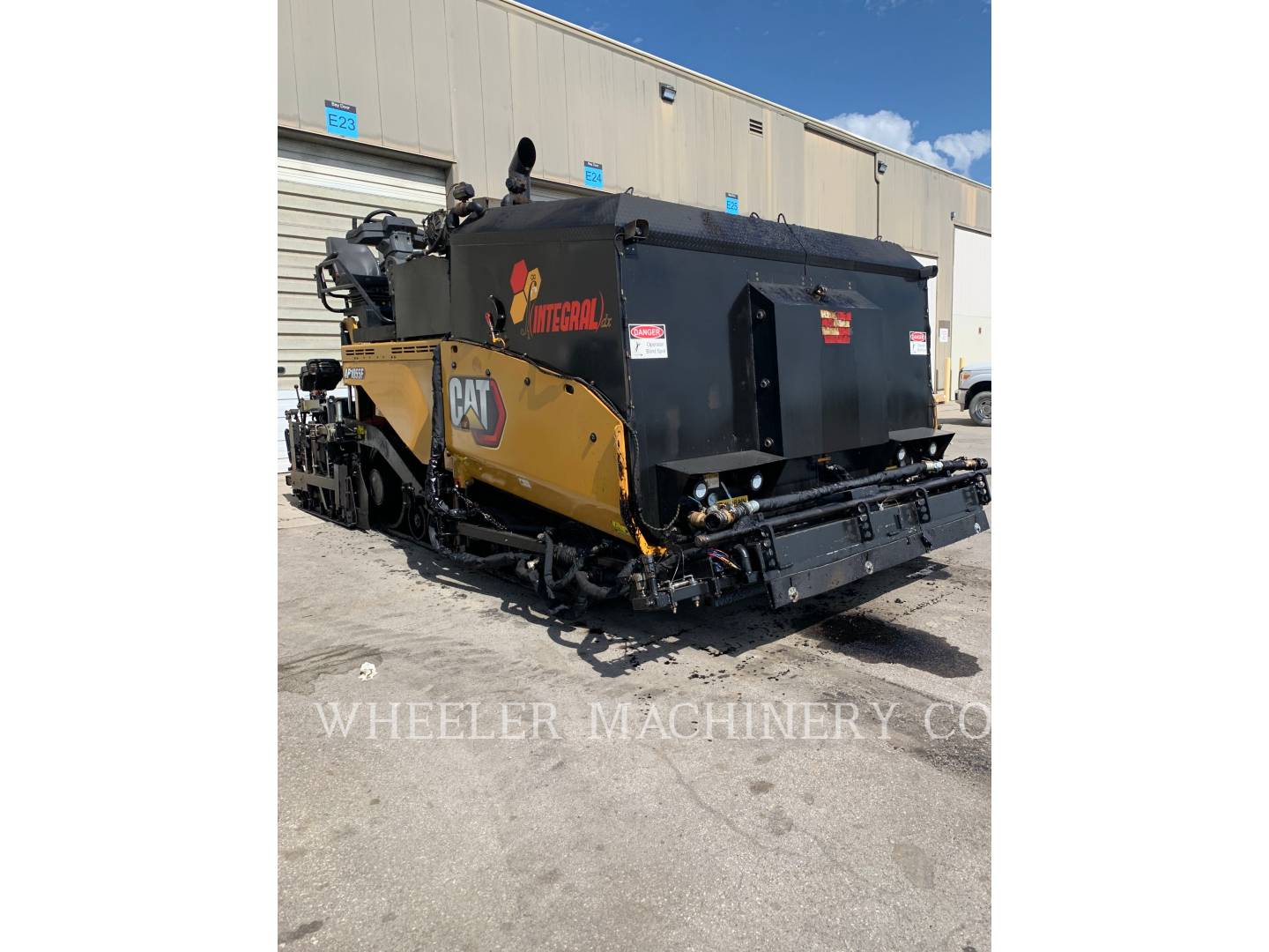 2021 Caterpillar AP1055F SP Paver