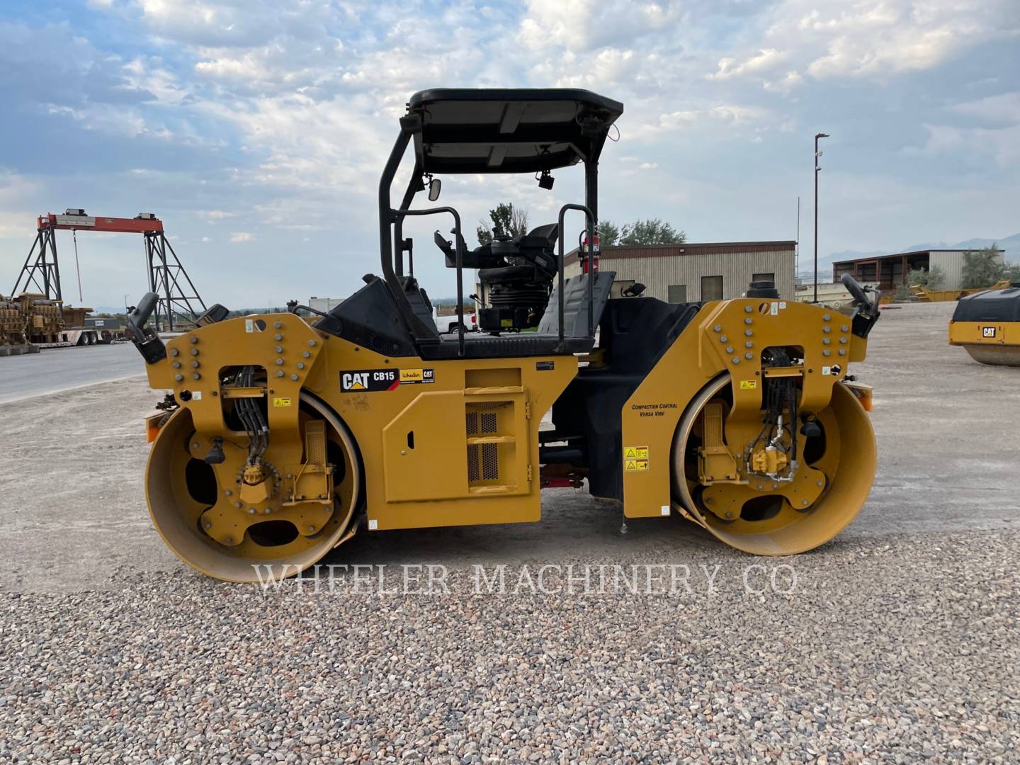 2021 Caterpillar CB15 VV Vibratory Double