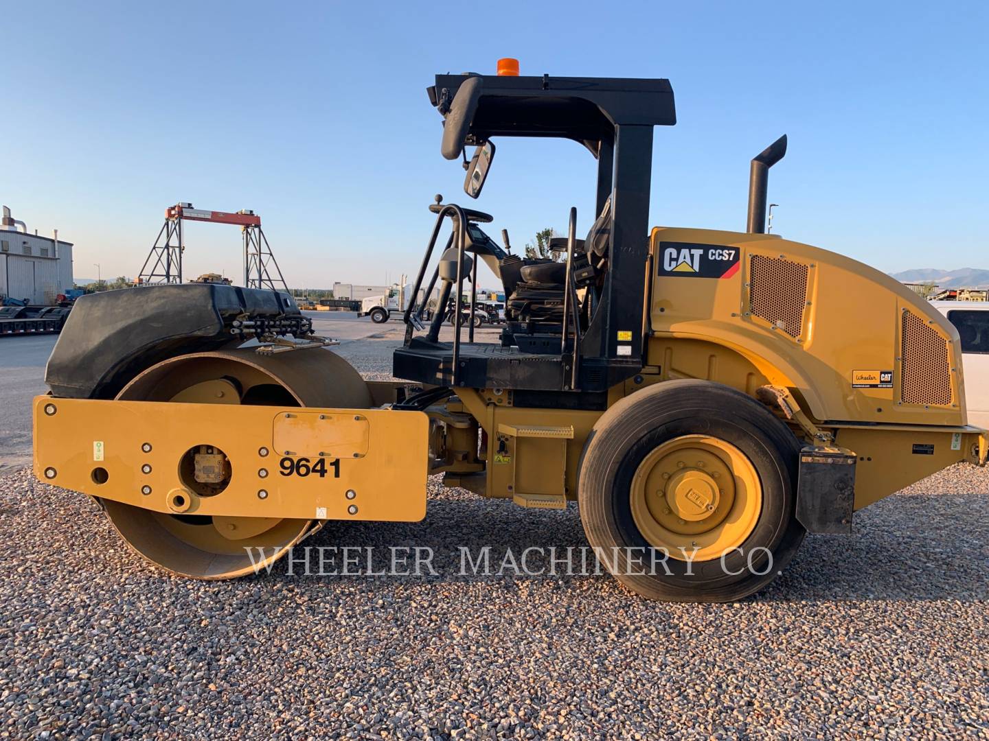 2018 Caterpillar CCS7 Vibratory Single