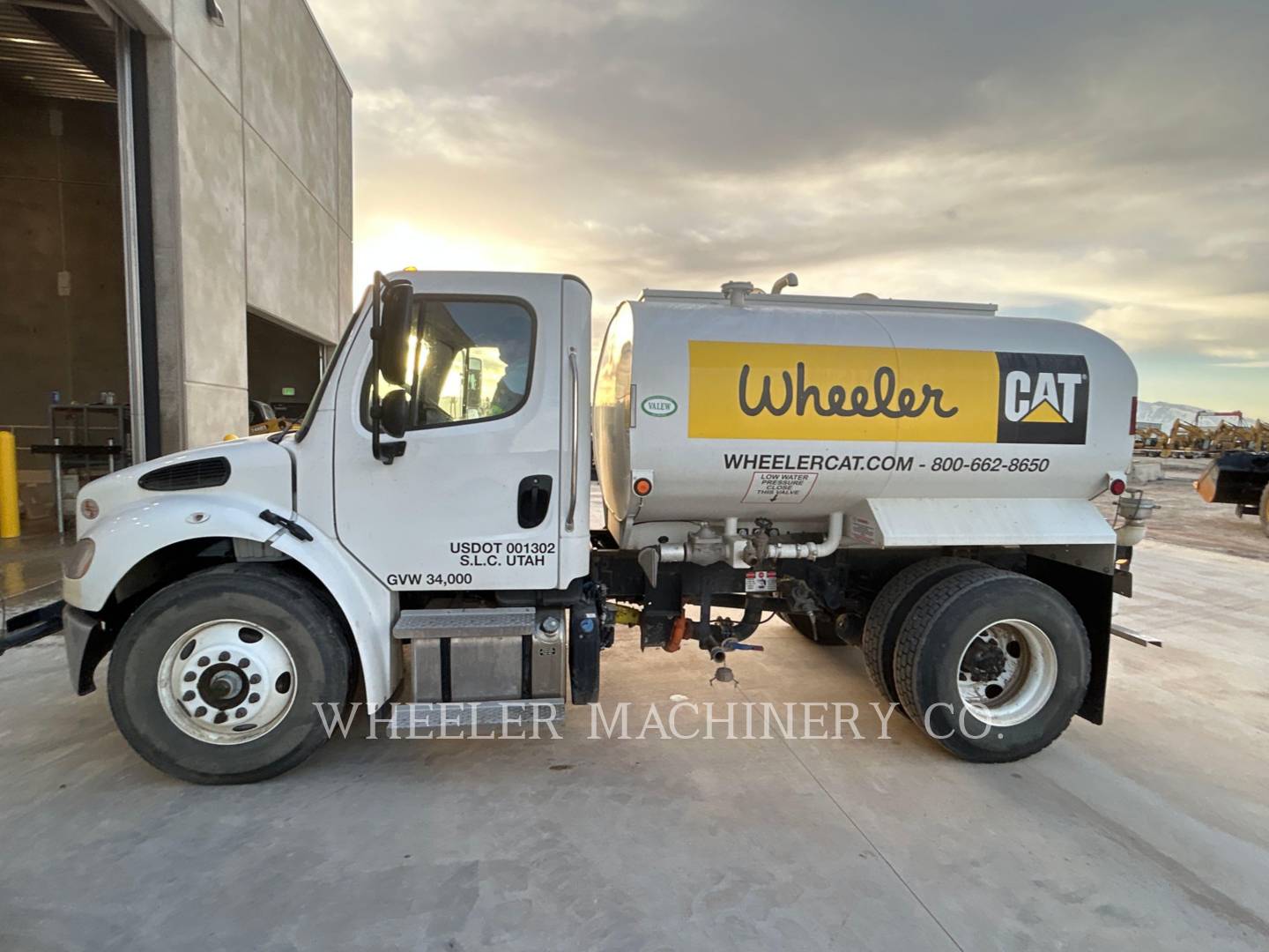 2022 Freightliner WT2000 A Water Truck