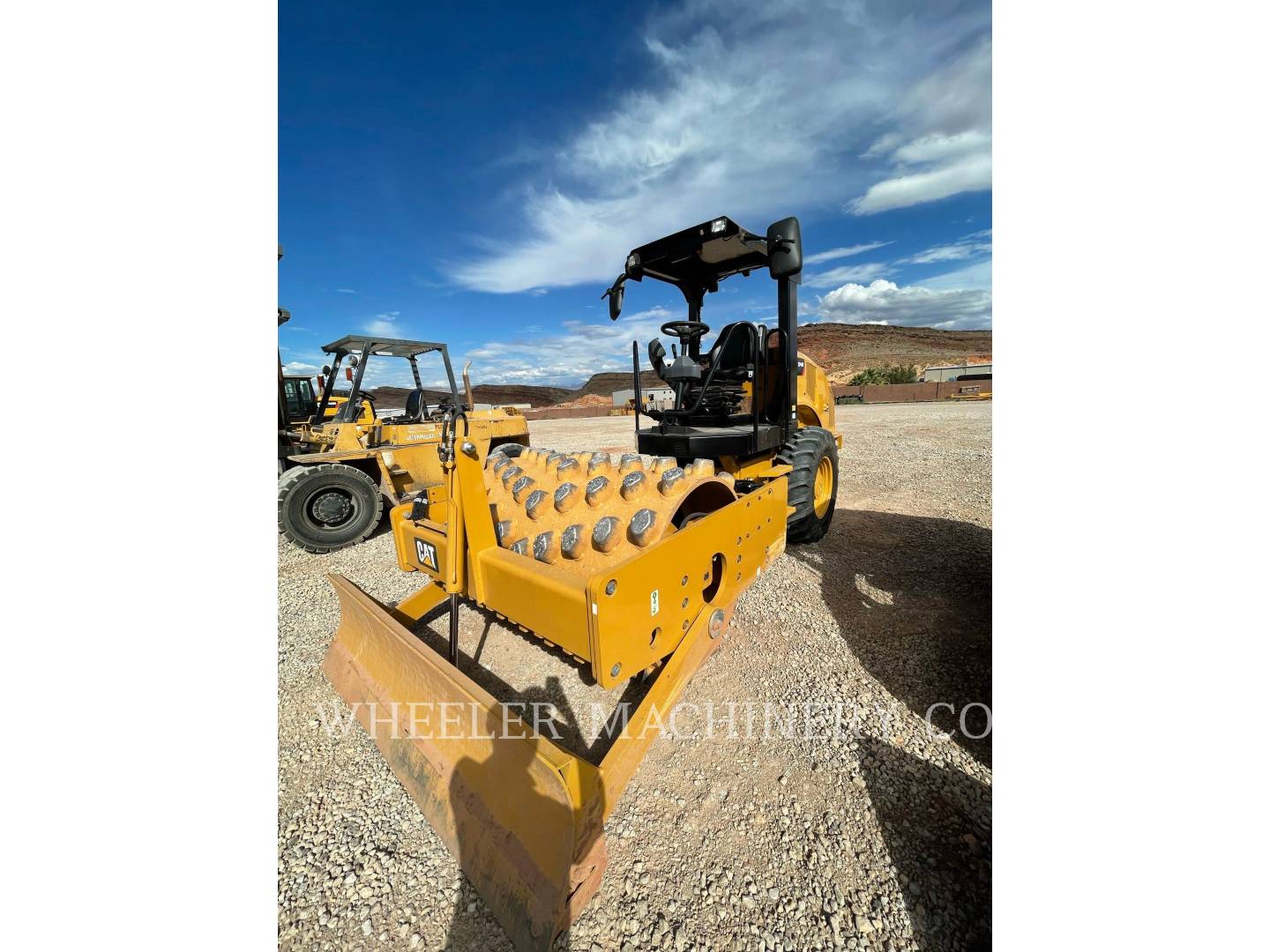 2021 Caterpillar CP44B Vibratory Single