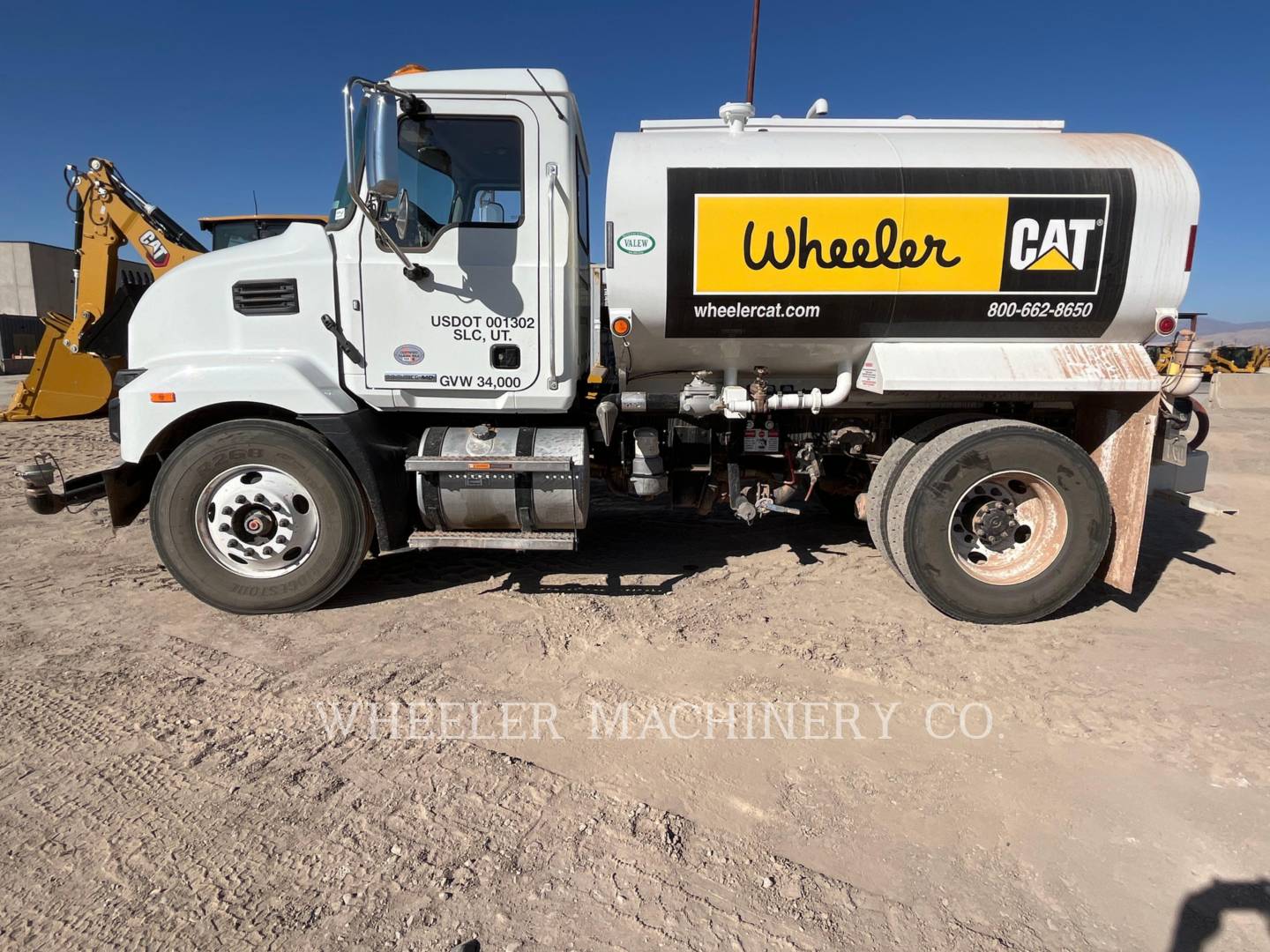 2022 Mack WT2000 A Water Truck