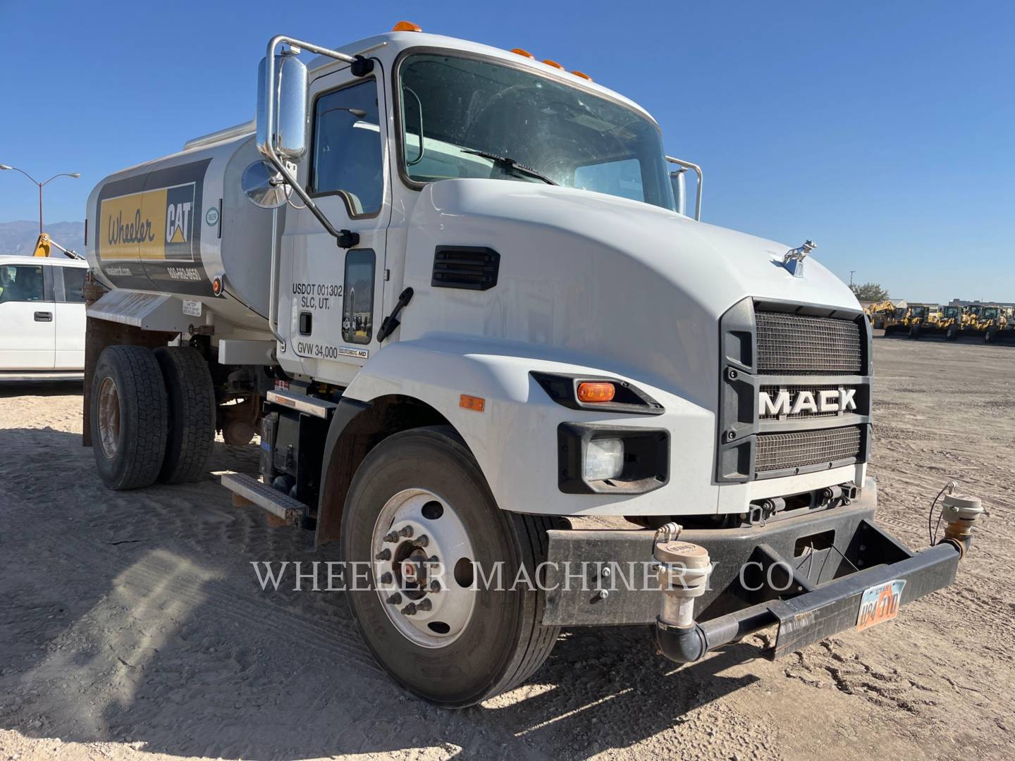 2022 Mack WT2000 A Water Truck