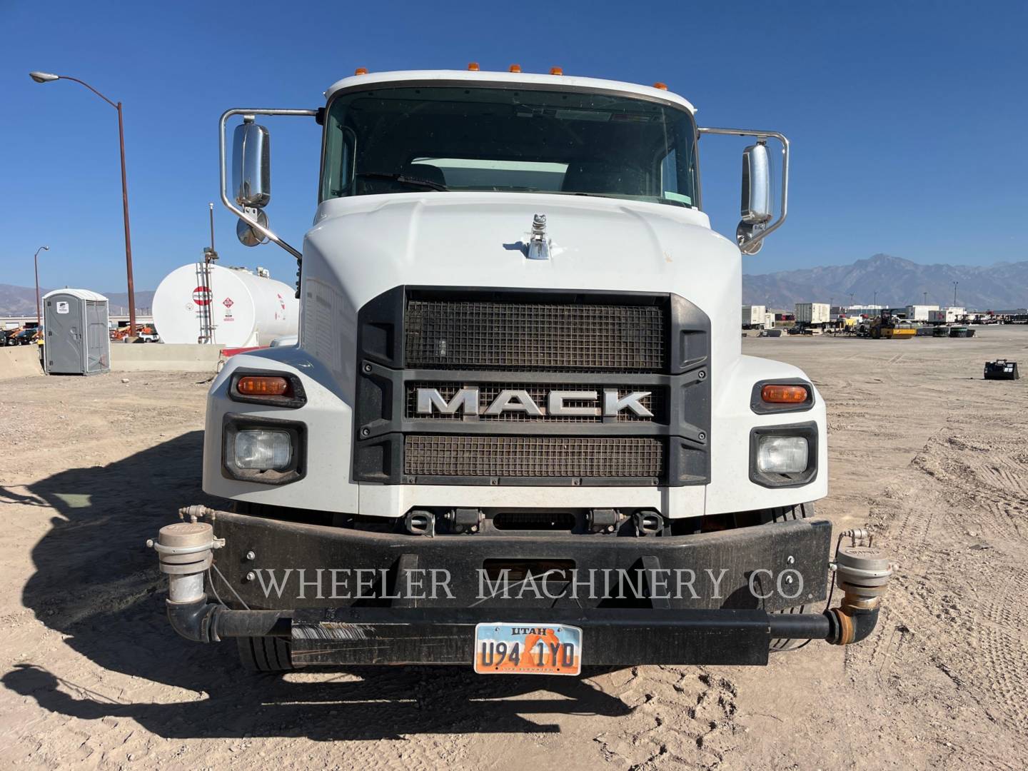 2022 Mack WT2000 A Water Truck