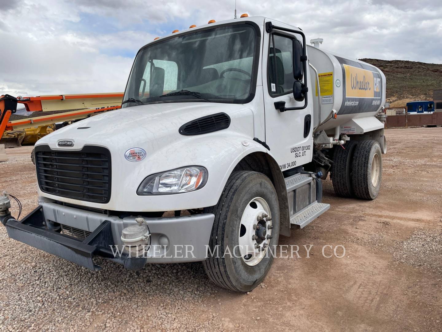 2022 Freightliner WT2000 A Water Truck