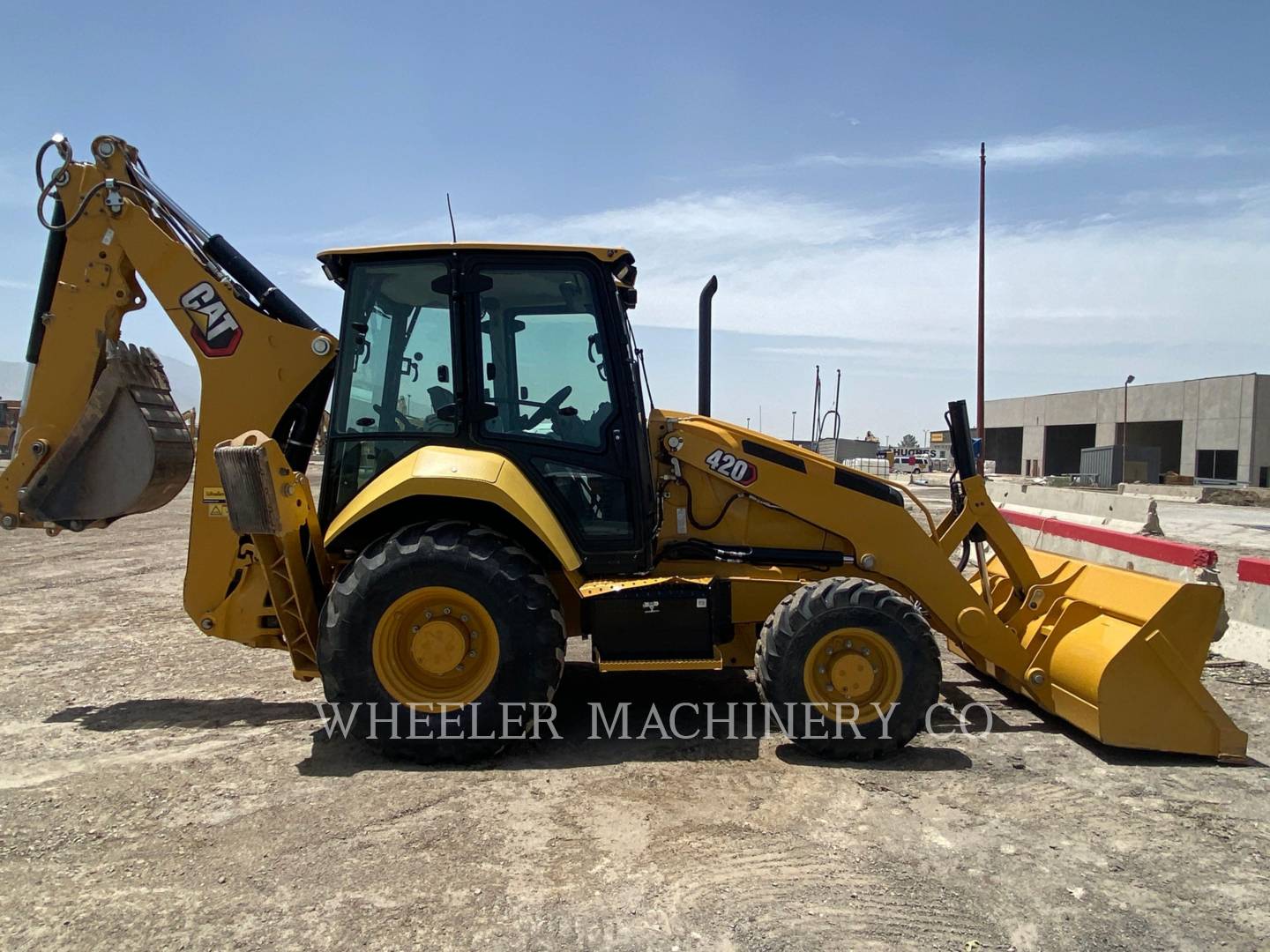 2021 Caterpillar 420 E Tractor Loader Backhoe