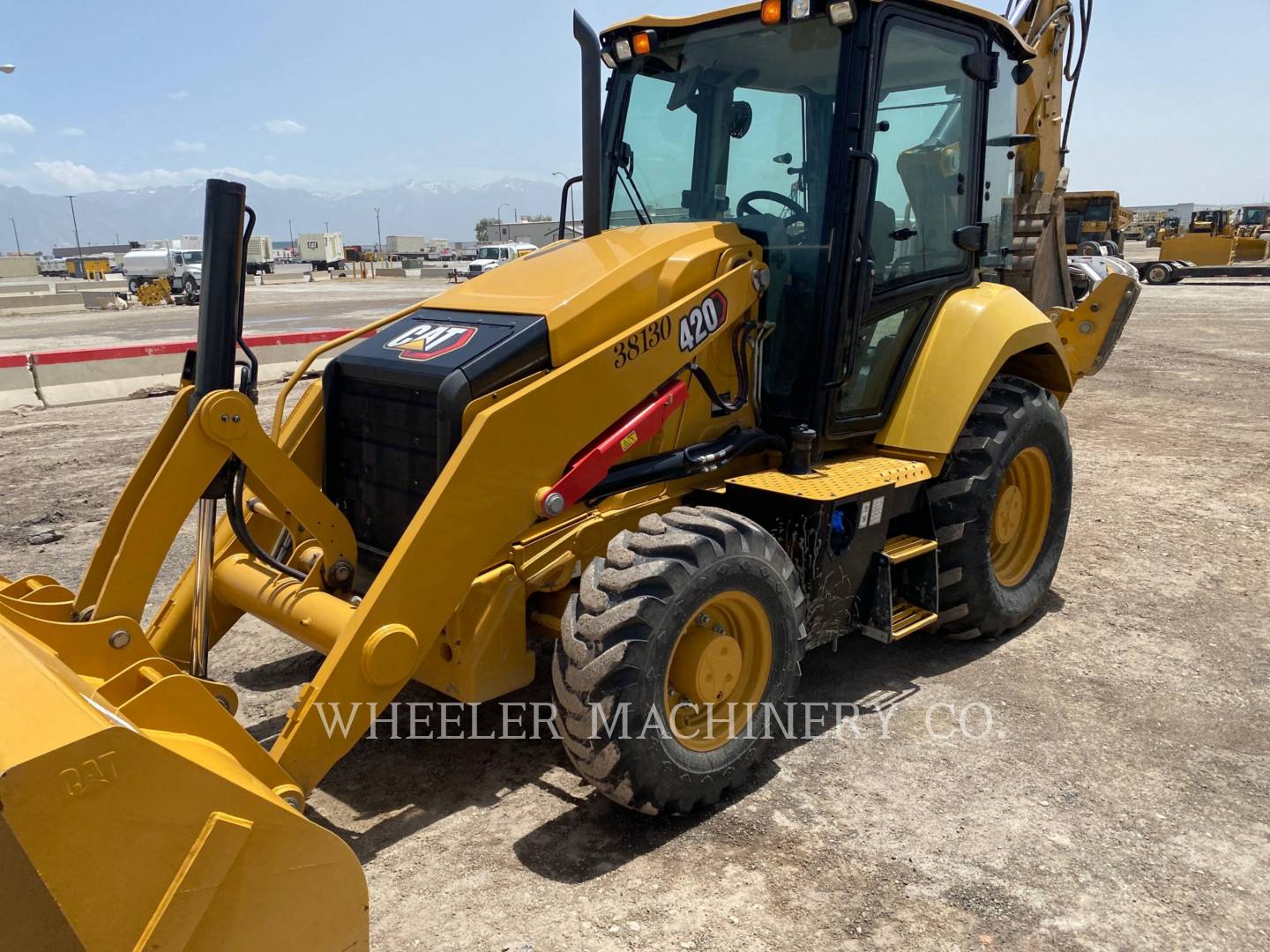 2021 Caterpillar 420 E Tractor Loader Backhoe