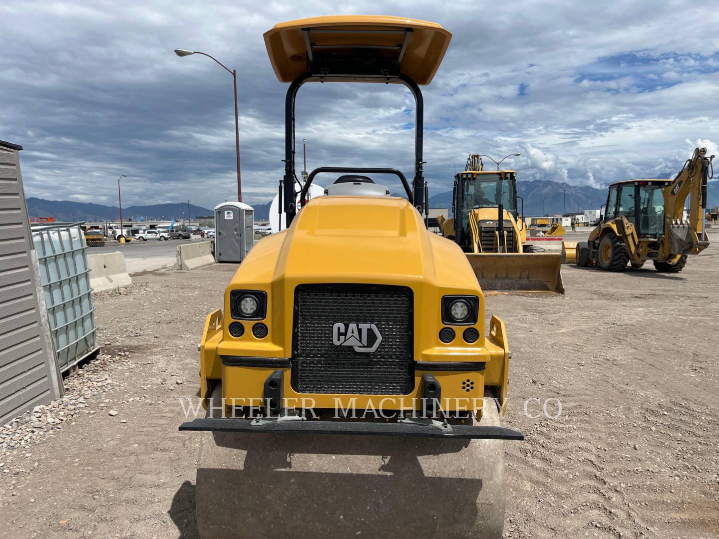 2022 Caterpillar CB2.7 GC Vibratory Double