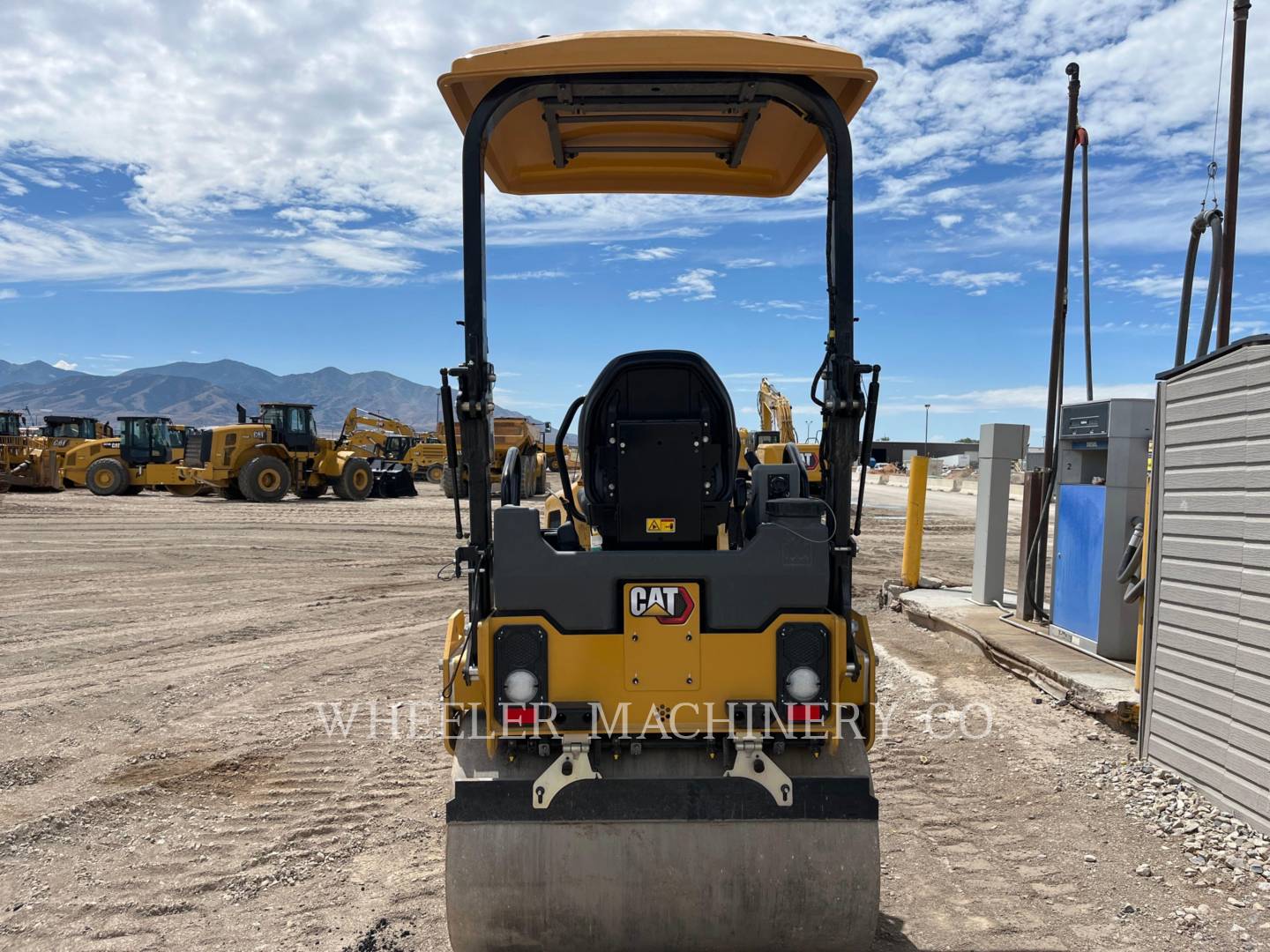 2022 Caterpillar CB2.7 GC Vibratory Double