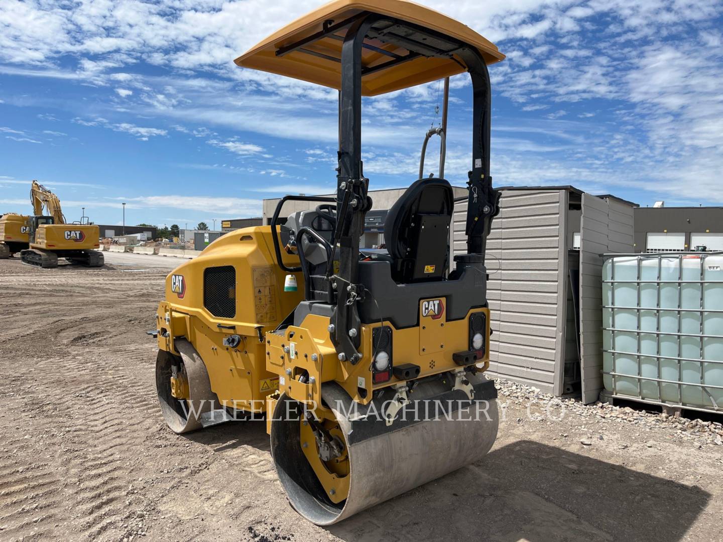 2022 Caterpillar CB2.7 GC Vibratory Double