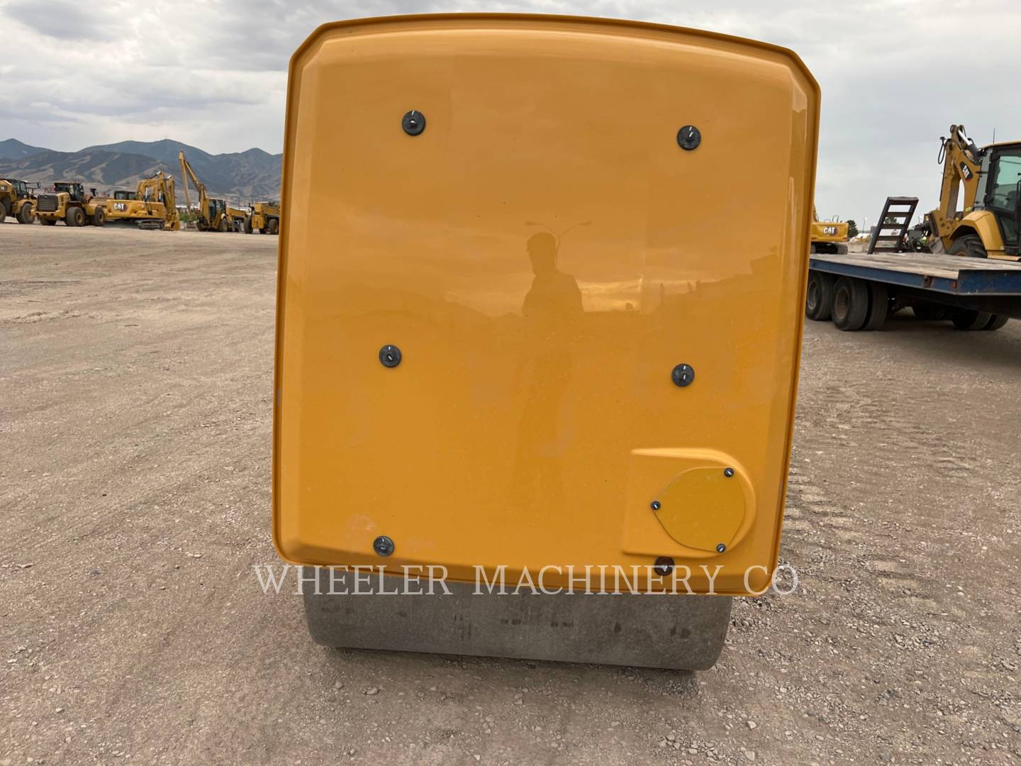 2022 Caterpillar CB2.7 GC Vibratory Double