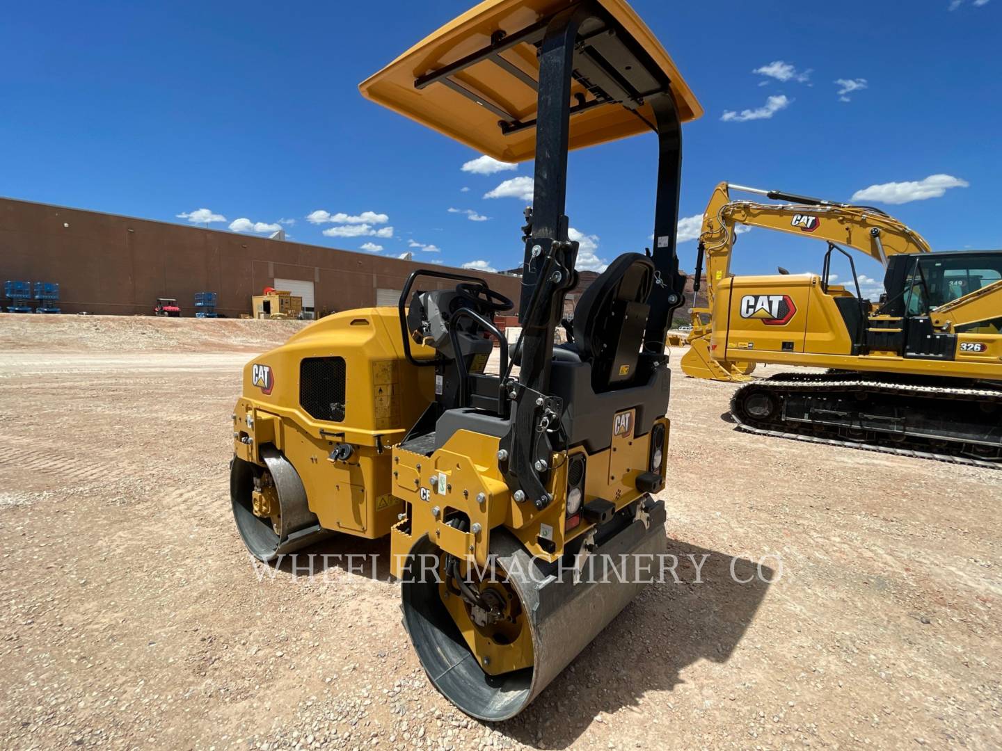 2022 Caterpillar CB2.7 Vibratory Double