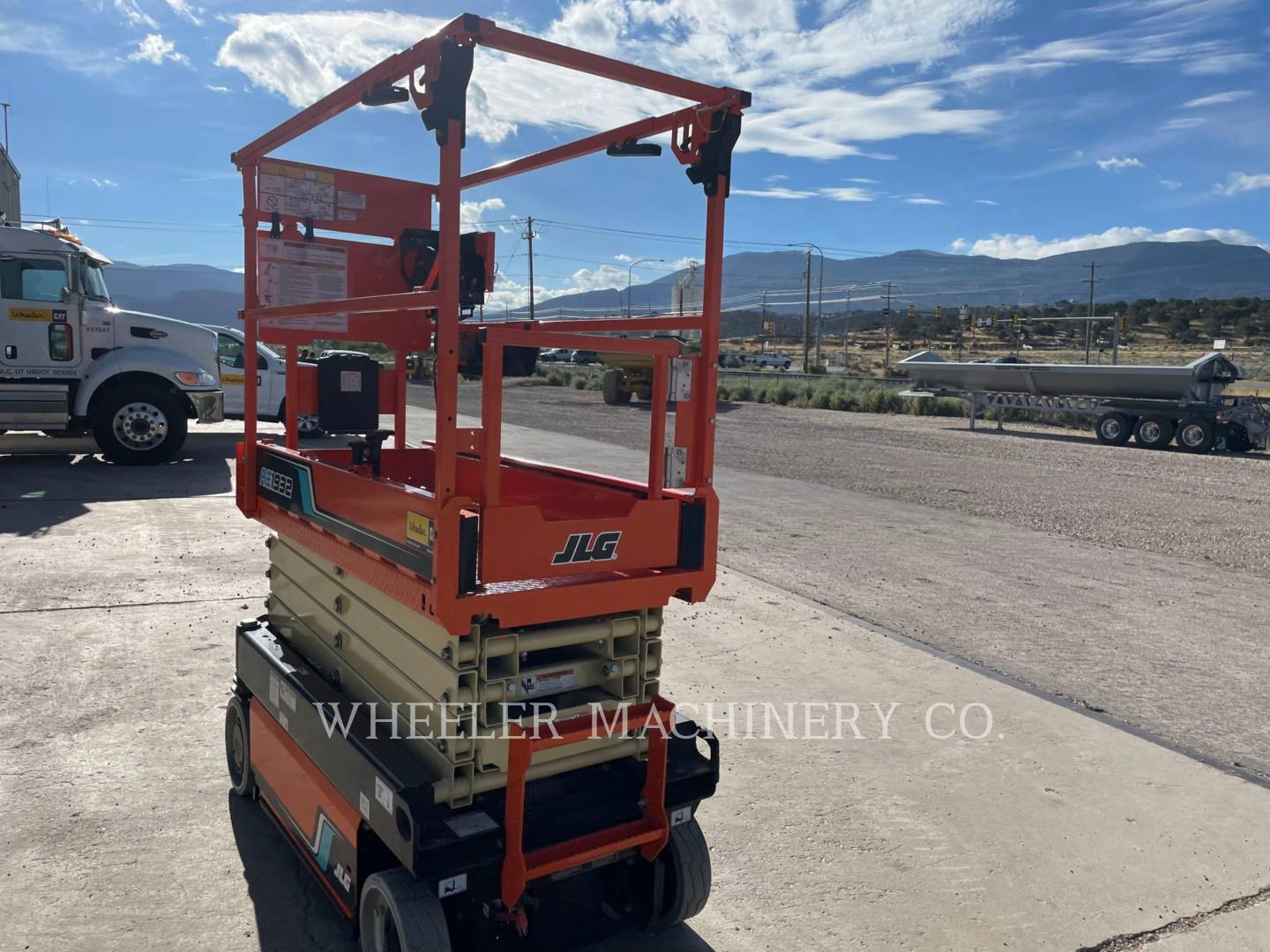 2022 JLG AE1932 Lift Truck