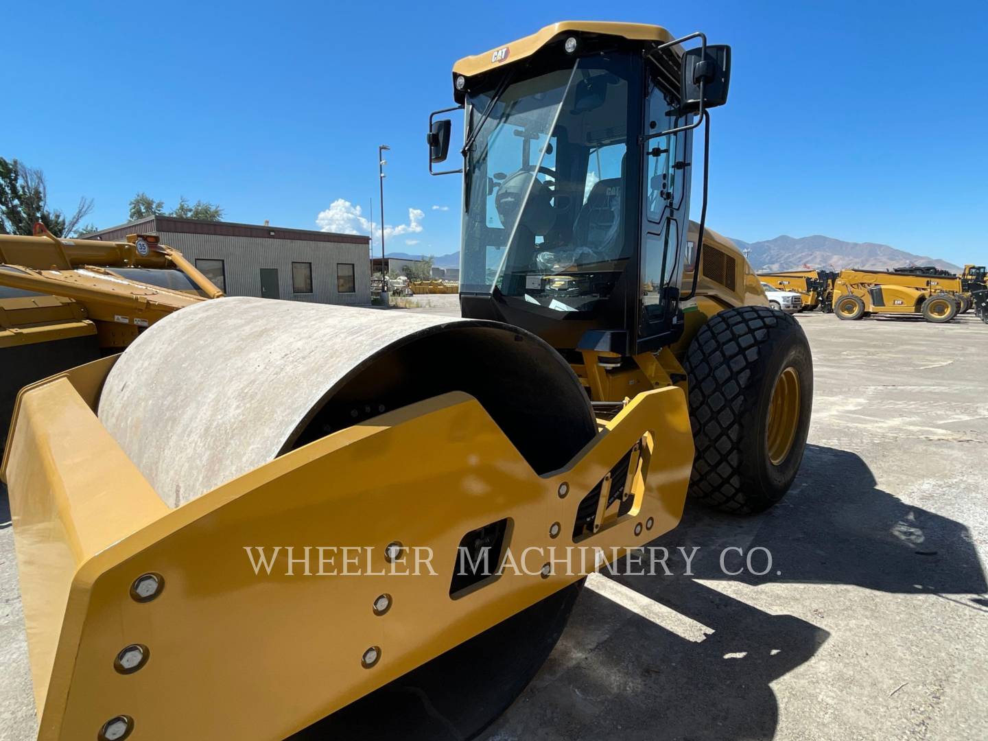 2022 Caterpillar CS11 GC Vibratory Single