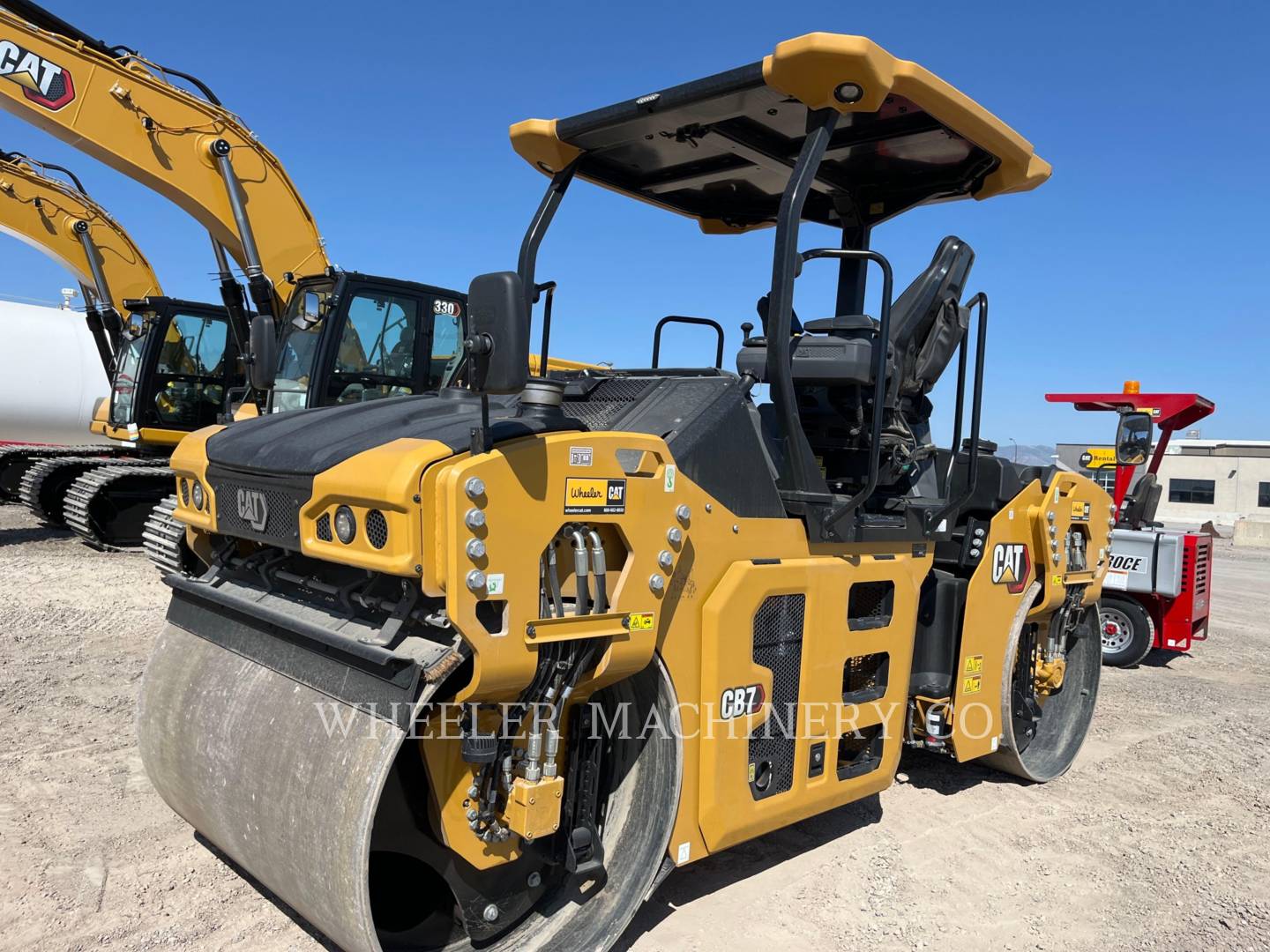 2022 Caterpillar CB7 Vibratory Double