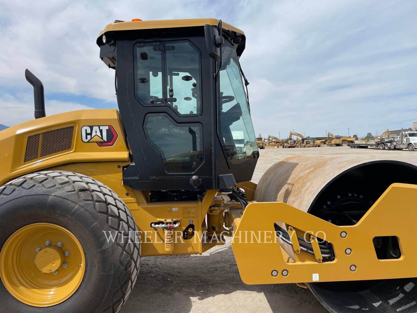 2022 Caterpillar CS11 GC Vibratory Single