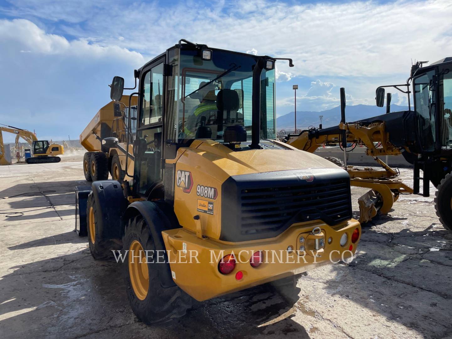 2022 Caterpillar 908M Wheel Loader