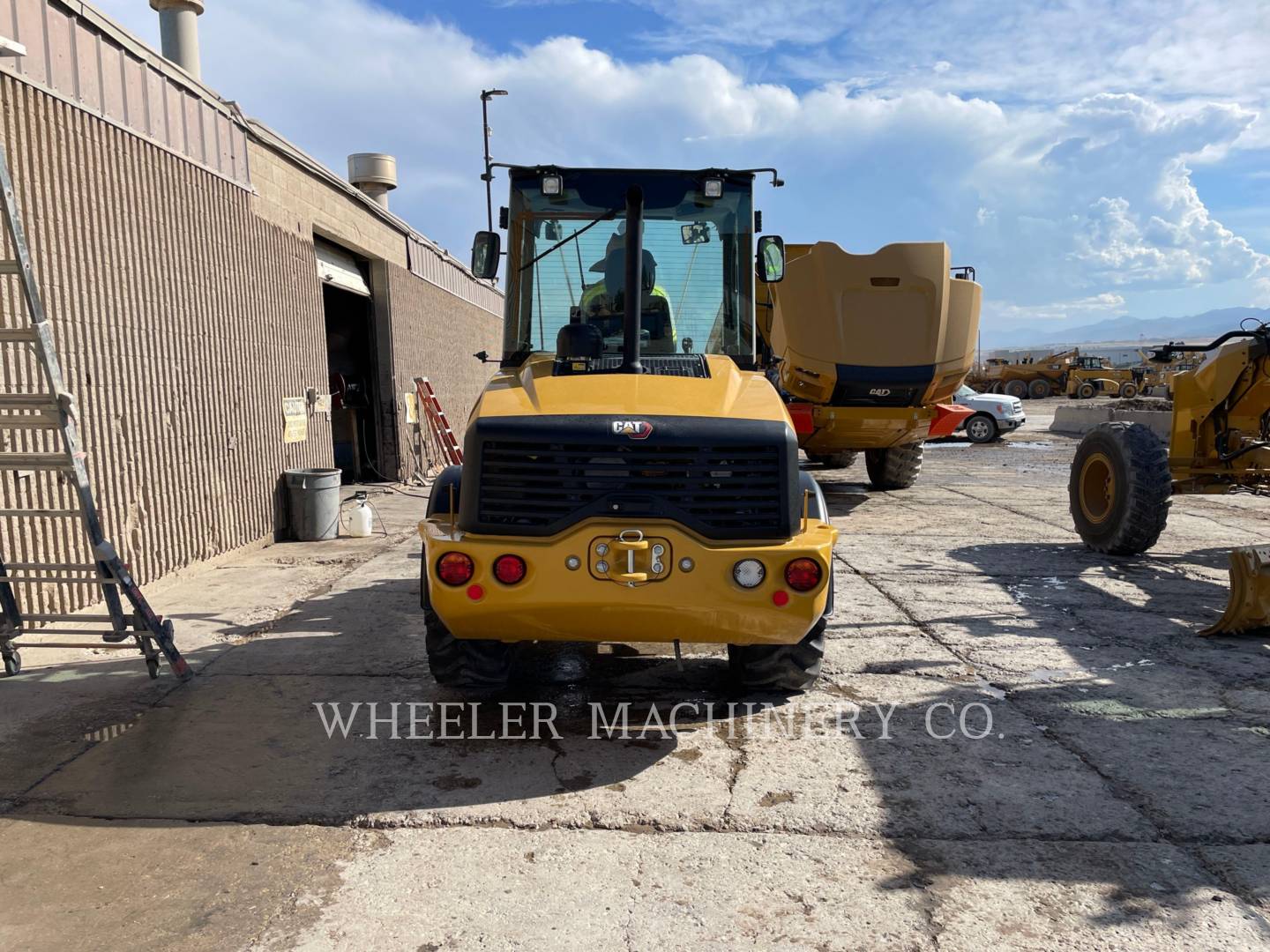 2022 Caterpillar 908M Wheel Loader