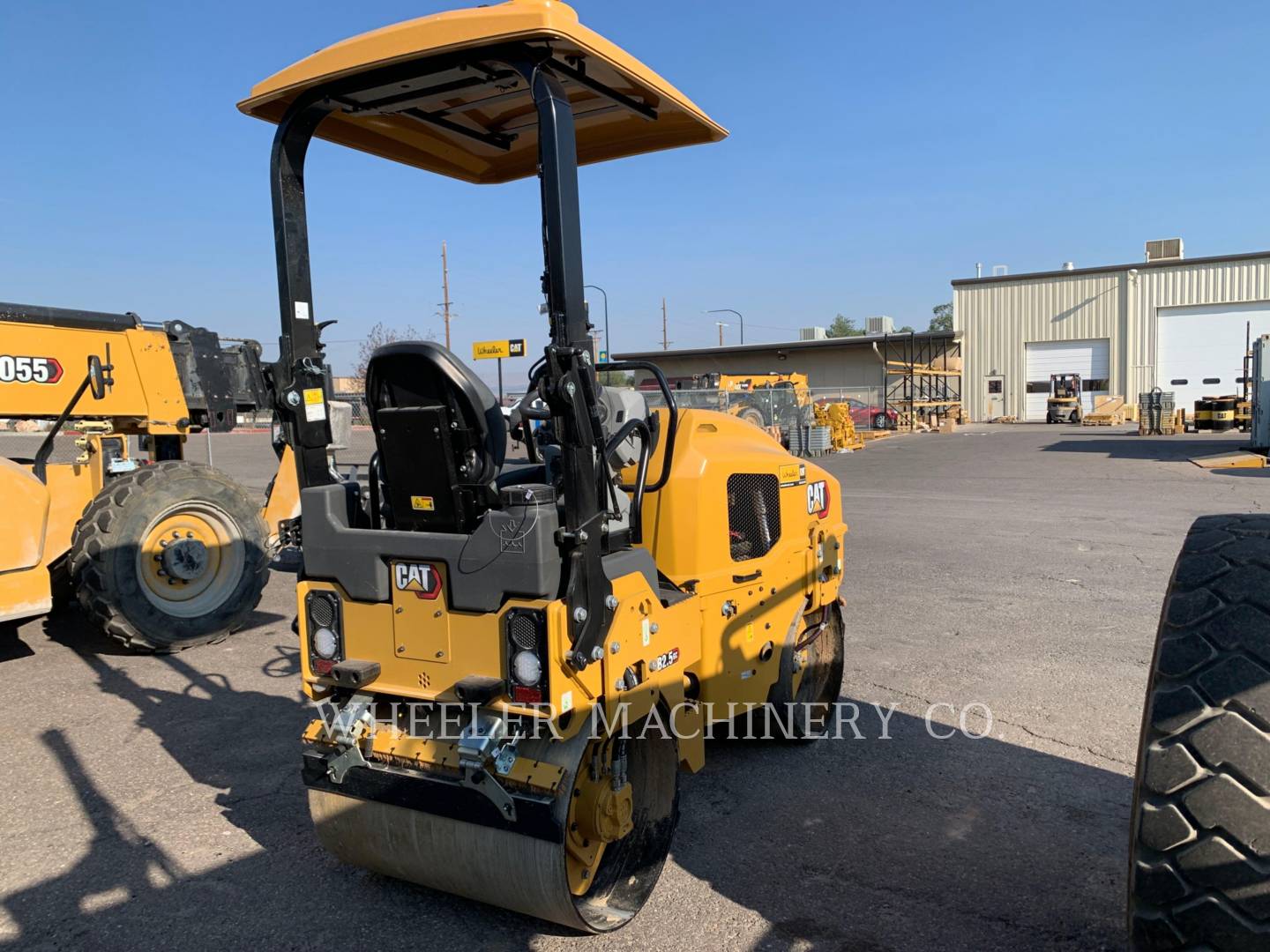 2022 Caterpillar CB2.5 GC Vibratory Double