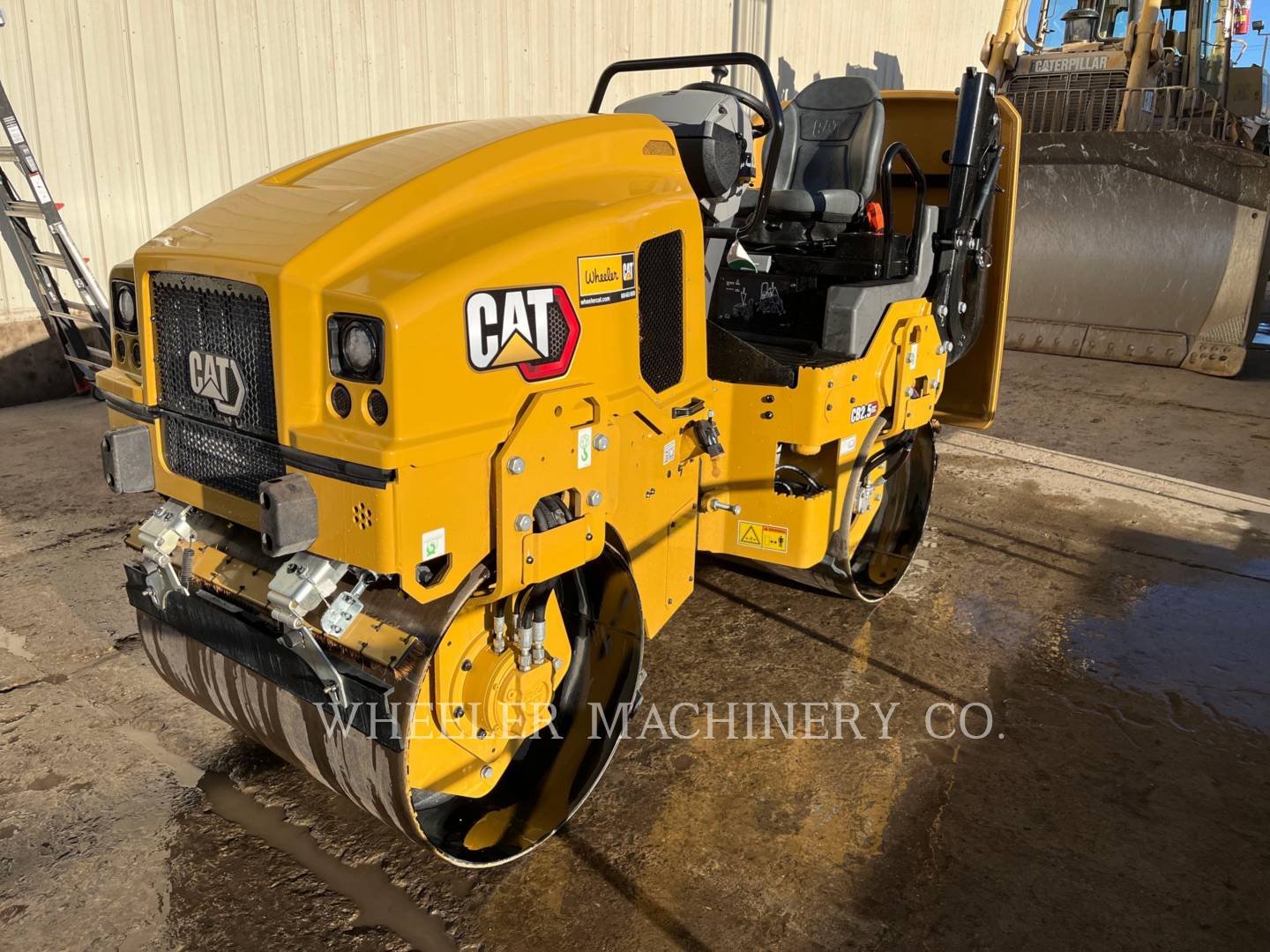 2022 Caterpillar CB2.5 GC Vibratory Double