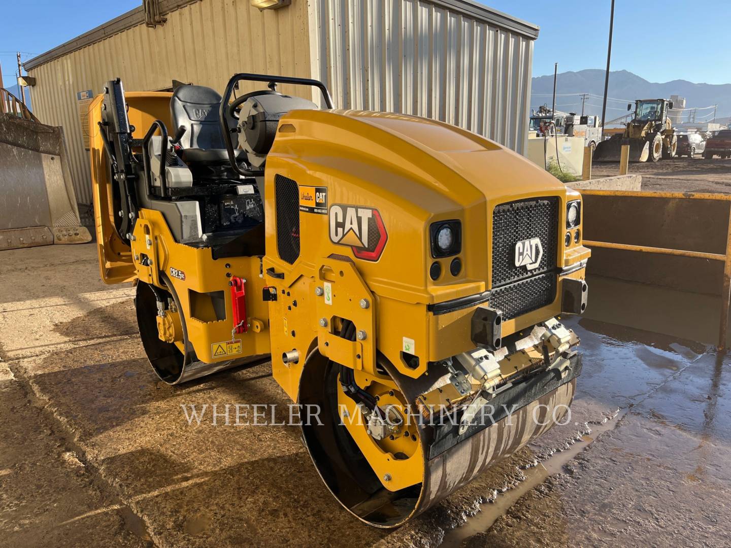 2022 Caterpillar CB2.5 GC Vibratory Double