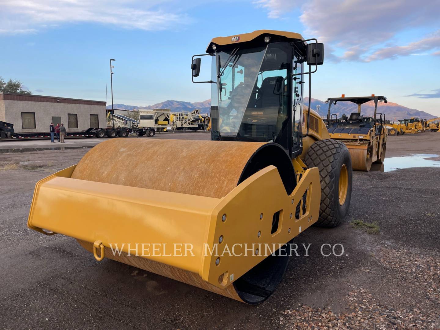 2022 Caterpillar CS12 GC Vibratory Single