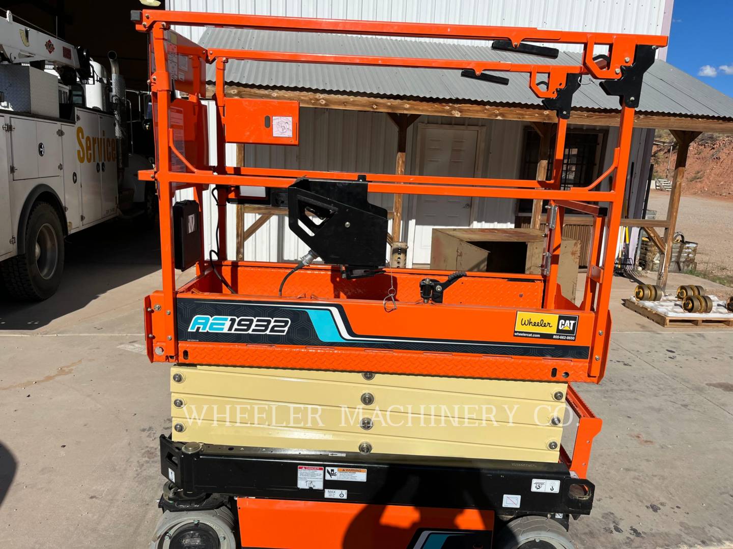 2022 JLG AE1932 Lift Truck