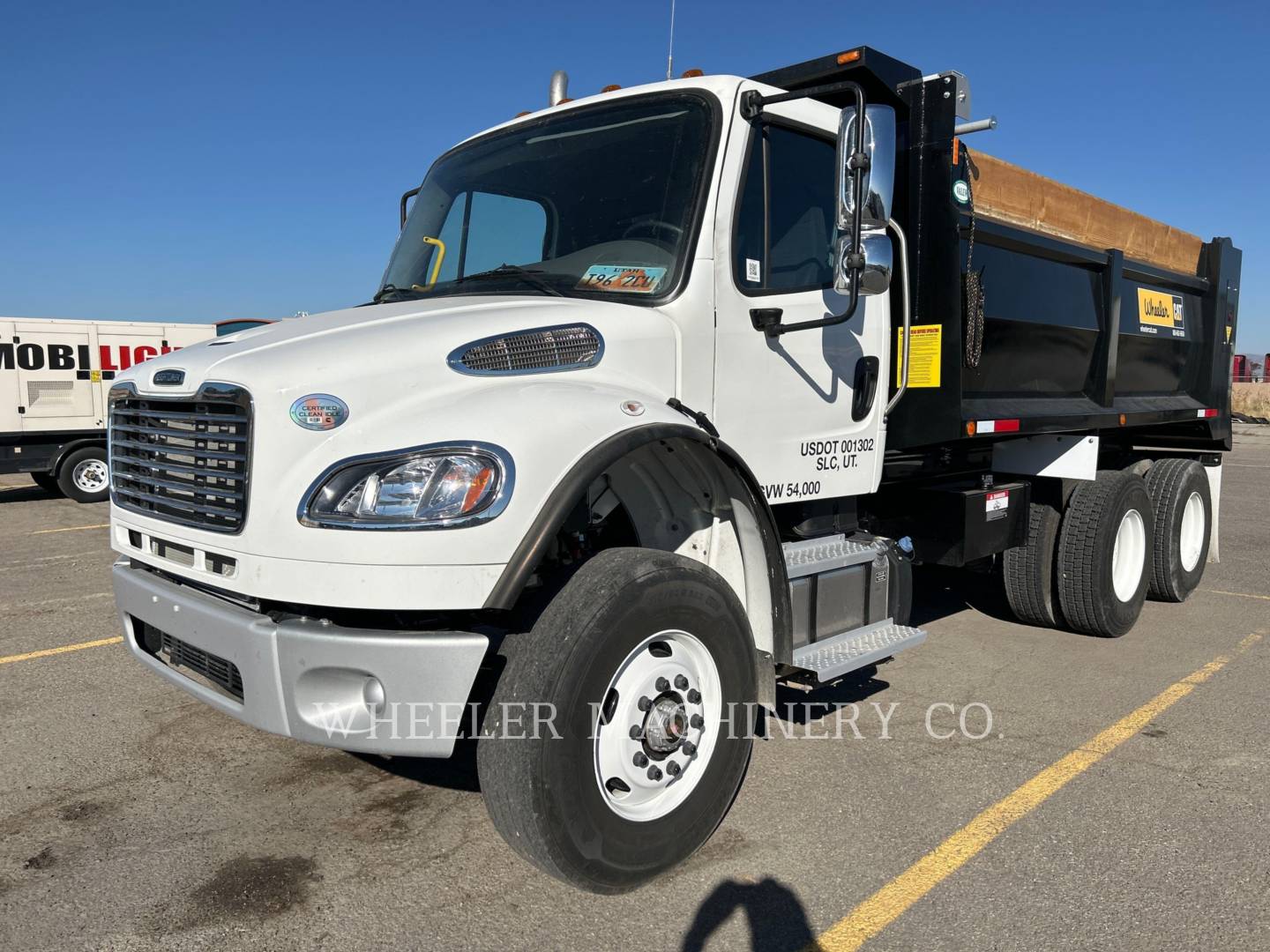 2023 Freightliner DUMP 10 YD Truck