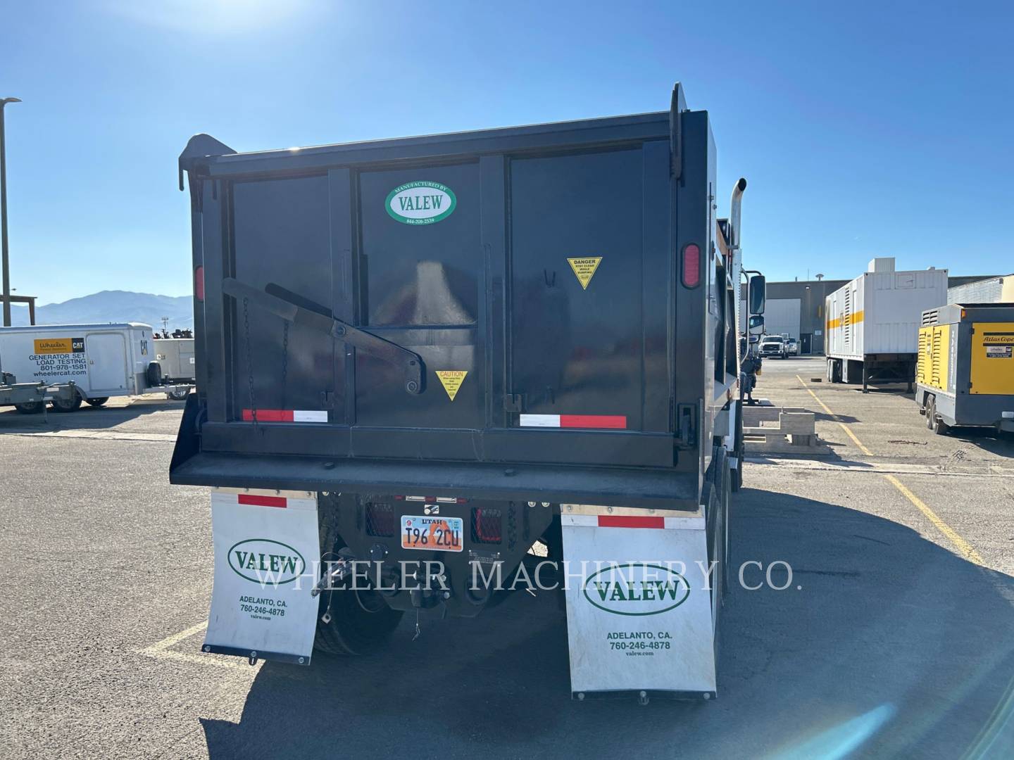 2023 Freightliner DUMP 10 YD Truck