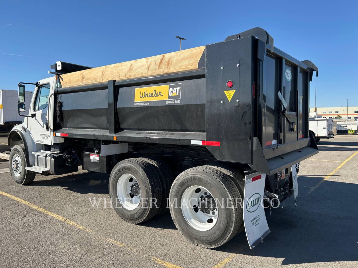 2023 Freightliner DUMP 10 YD Truck