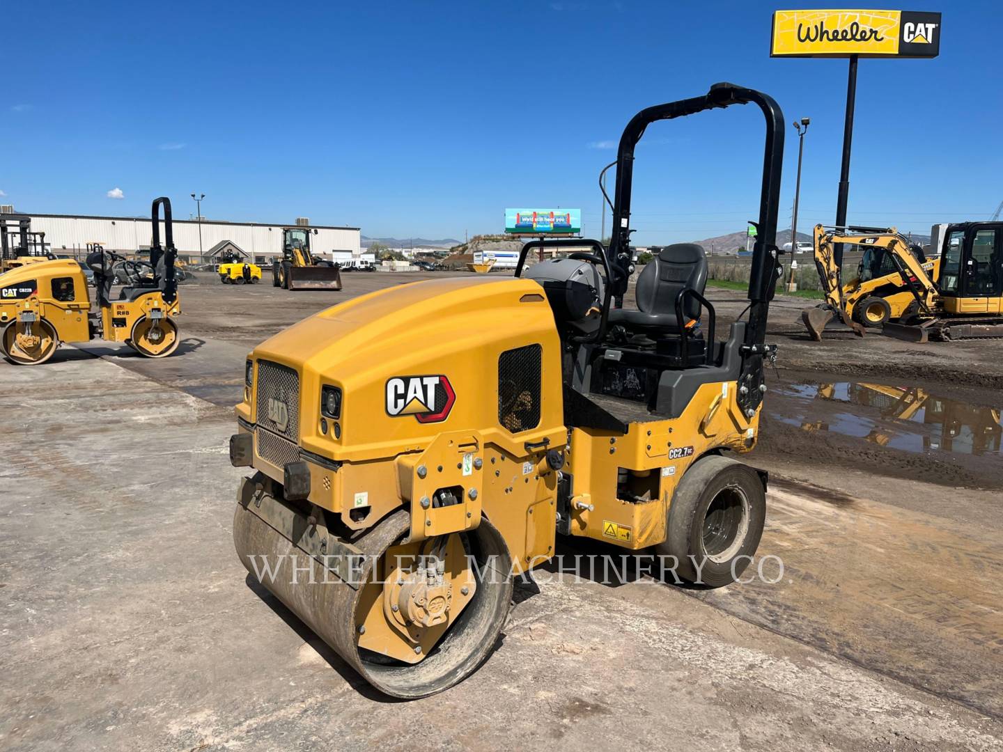 2022 Caterpillar CC2.7 GC Roller