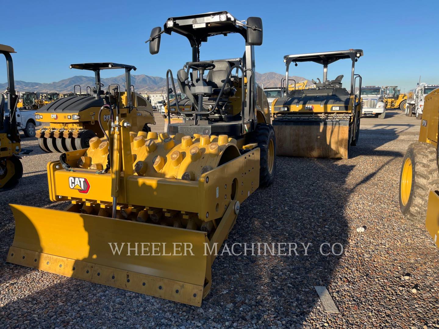 2022 Caterpillar CP44B Vibratory Single