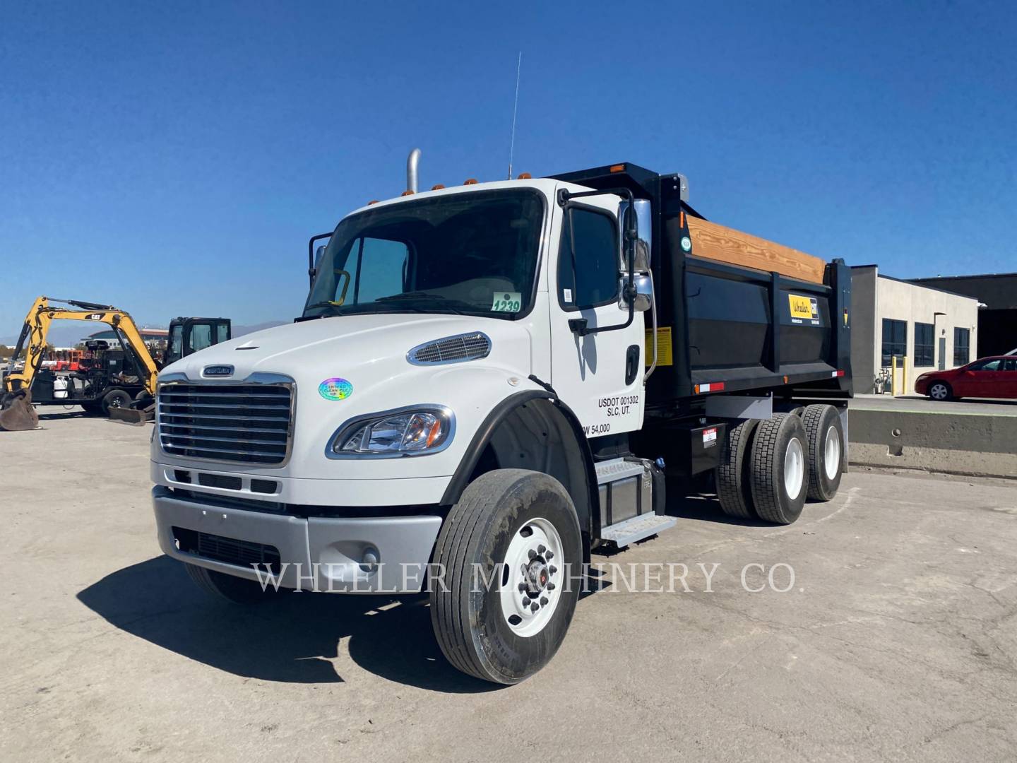 2023 Freightliner DUMP 10 YD Truck