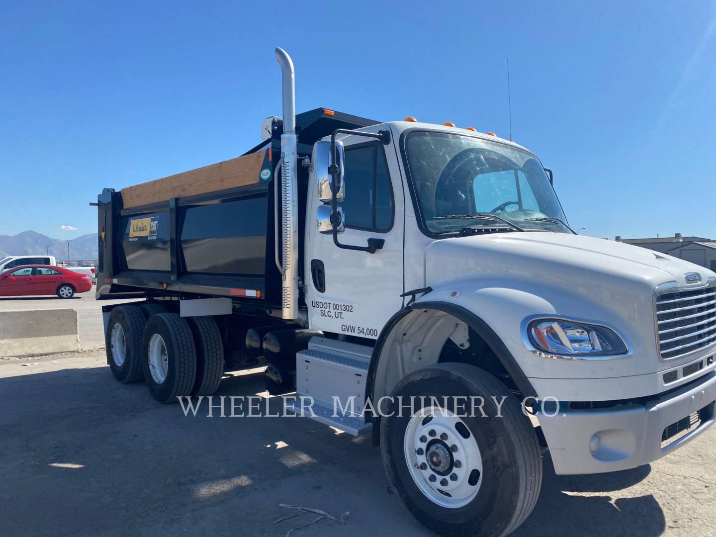 2023 Freightliner DUMP 10 YD Truck