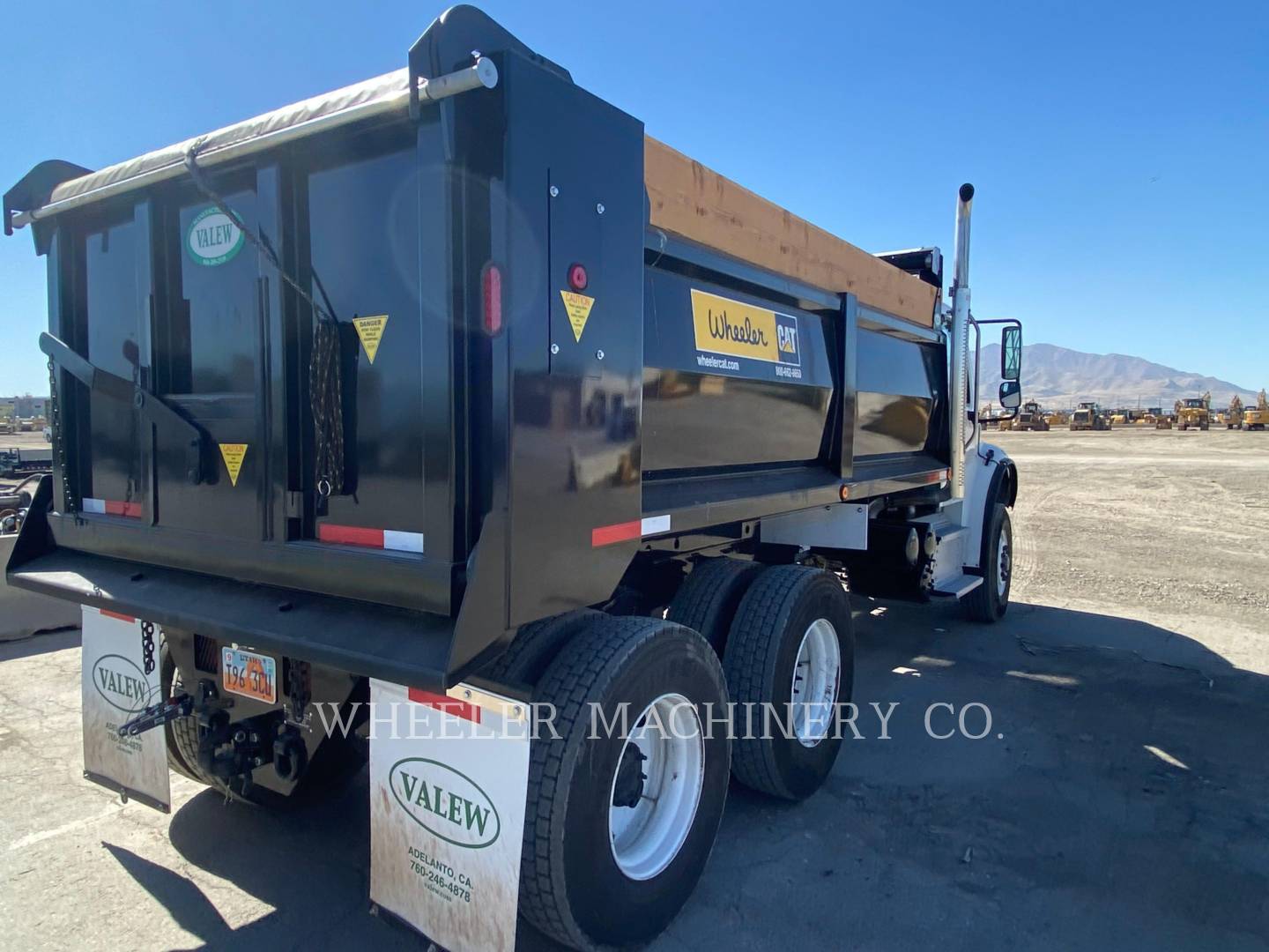 2023 Freightliner DUMP 10 YD Truck