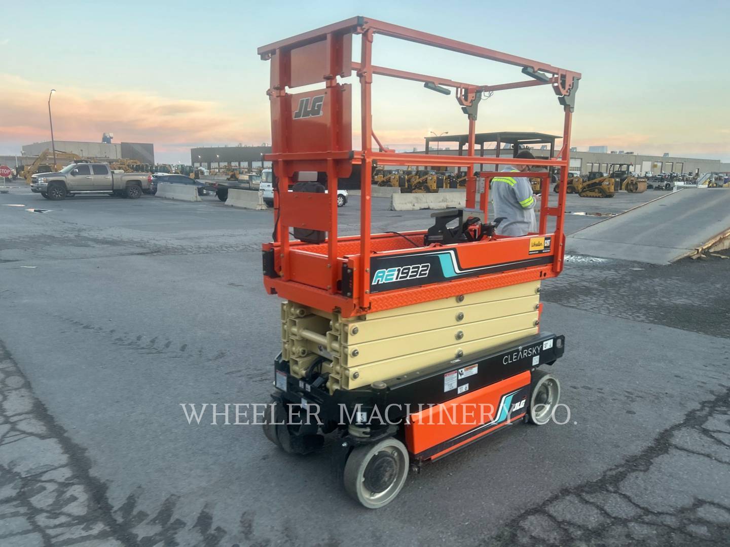 2022 JLG AE1932 Lift Truck