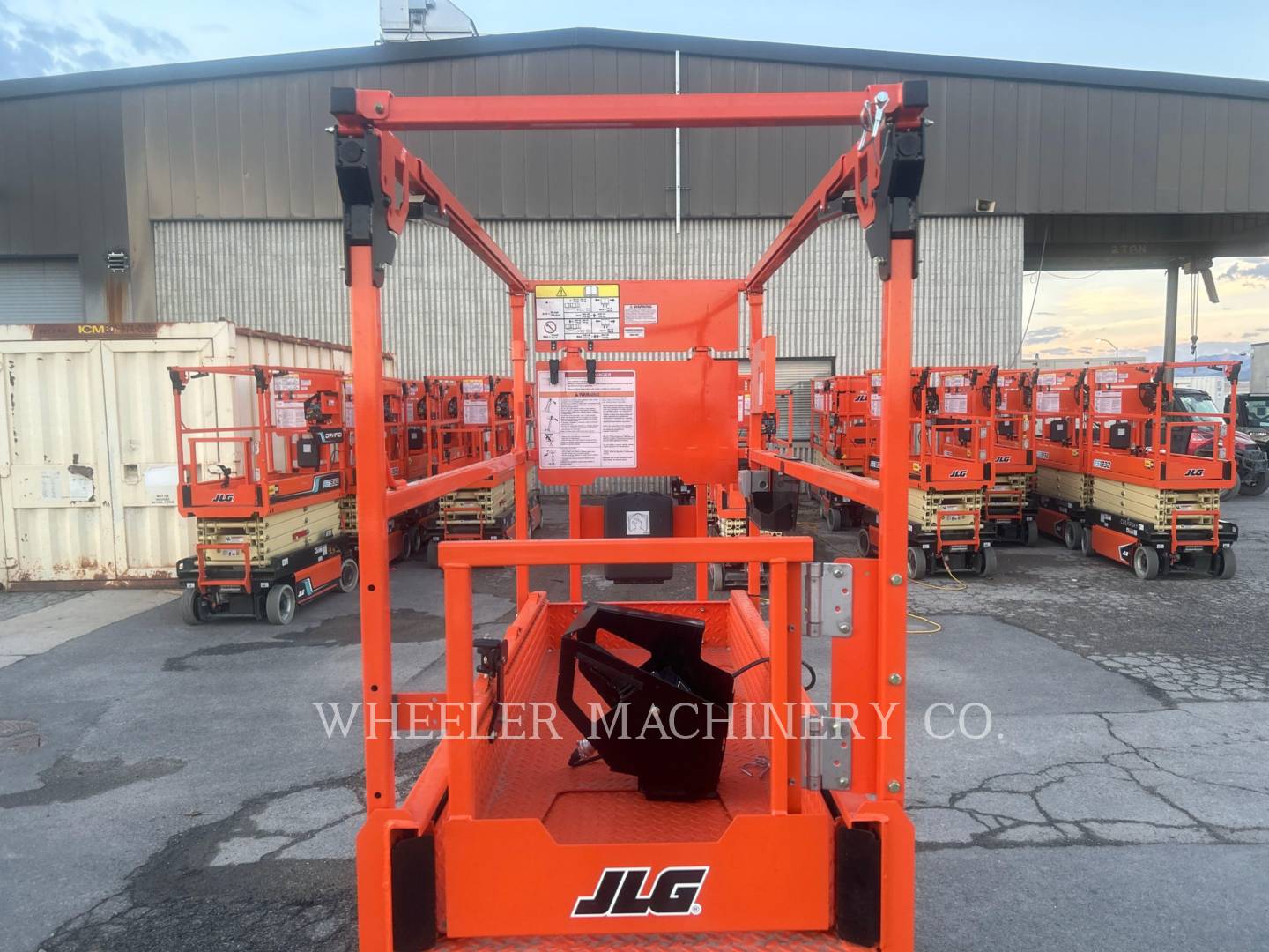 2022 JLG AE1932 Lift Truck