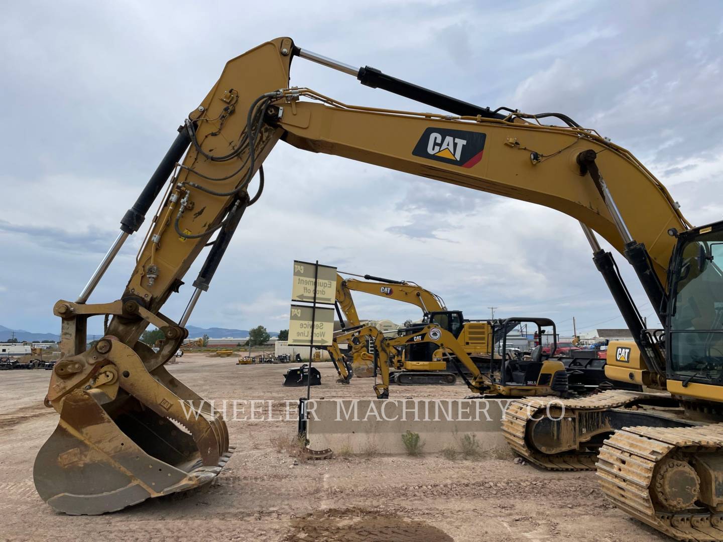 2019 Caterpillar 330 TH Excavator