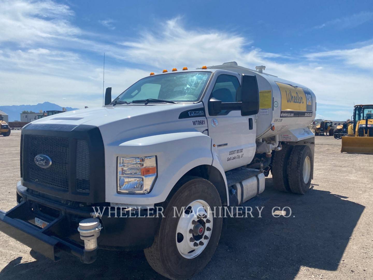 2021 New Holland WT2000 A Water Truck