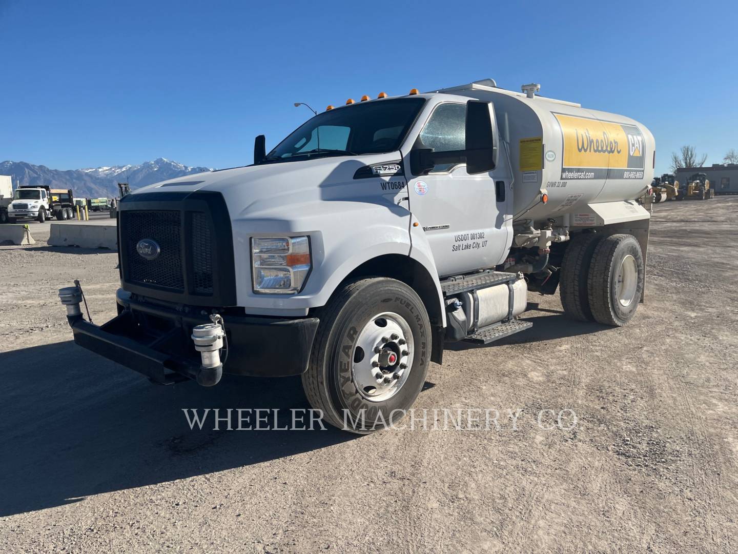 2021 New Holland WT2000 A Water Truck