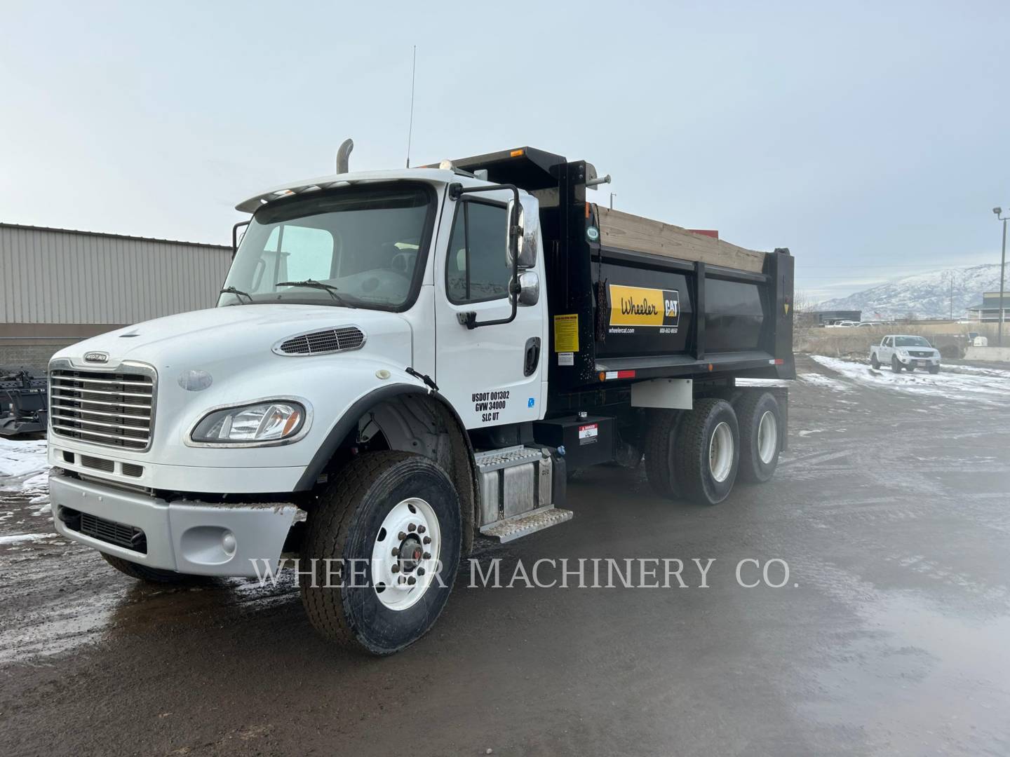 2021 Freightliner DUMP 10 YD Truck